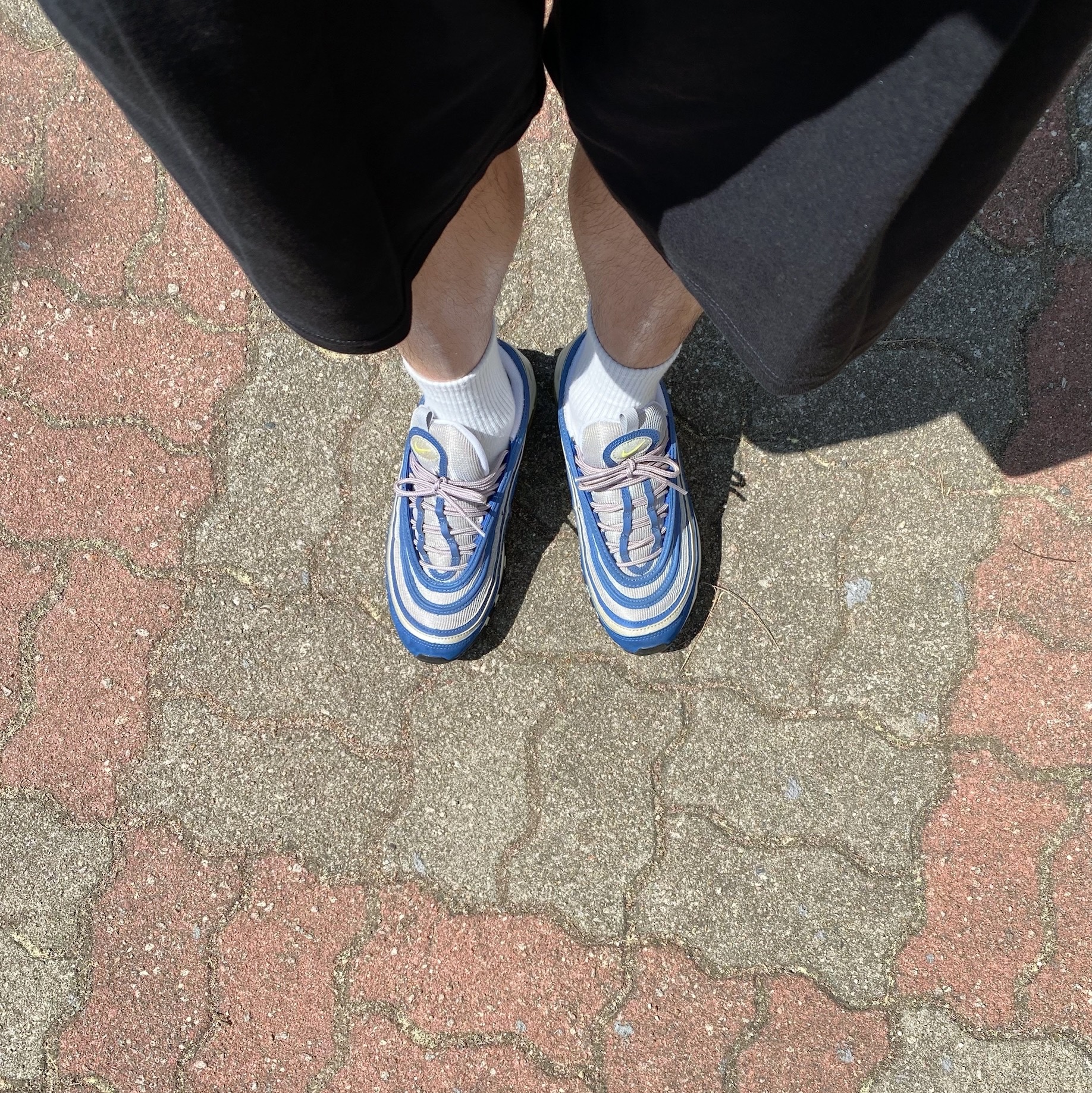 Nike Air Max 97 OG Royal Neon 착용 스타일