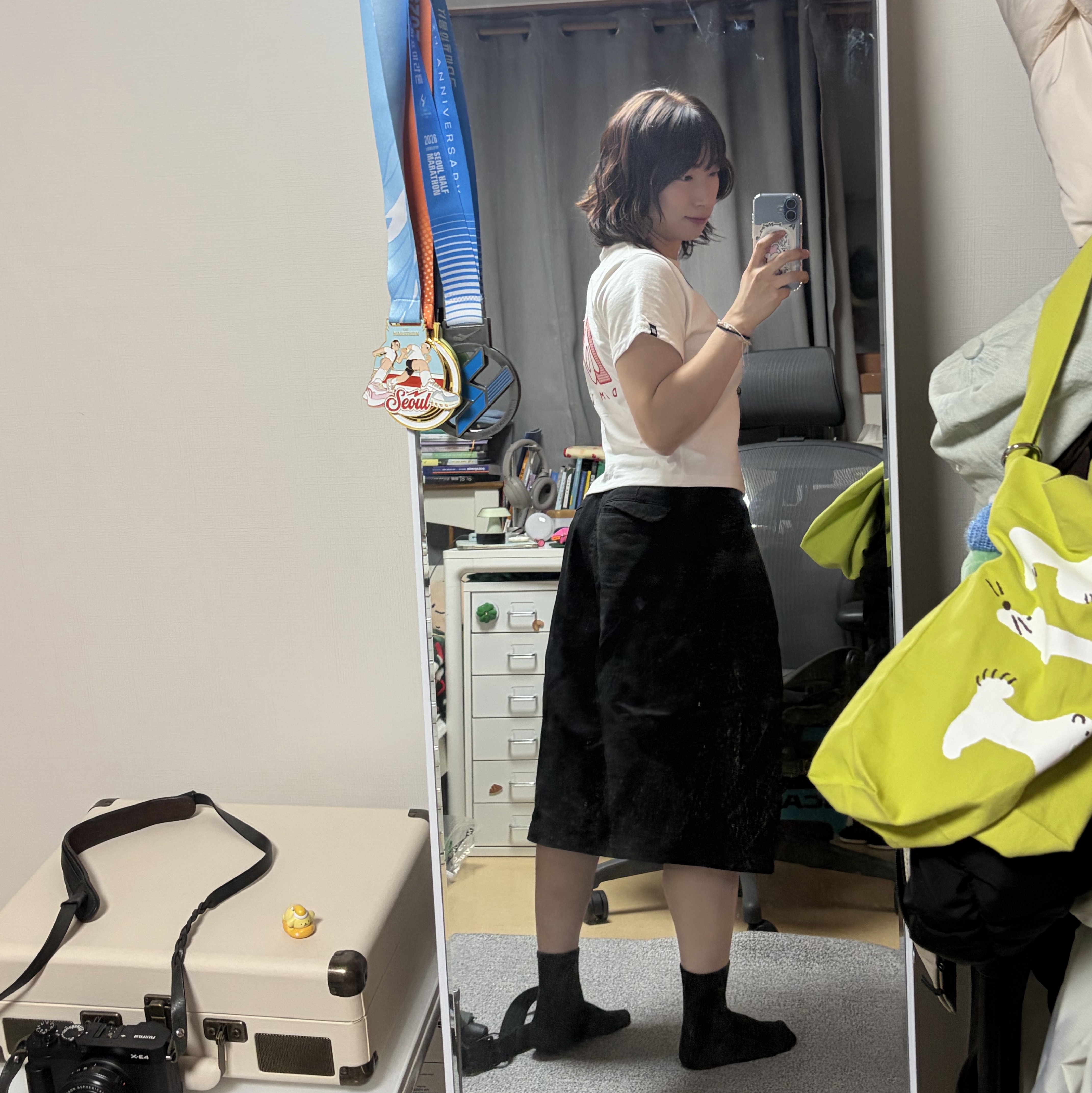 Sansan Gear Capri Pants Black_26SS 착용 스타일 - 2