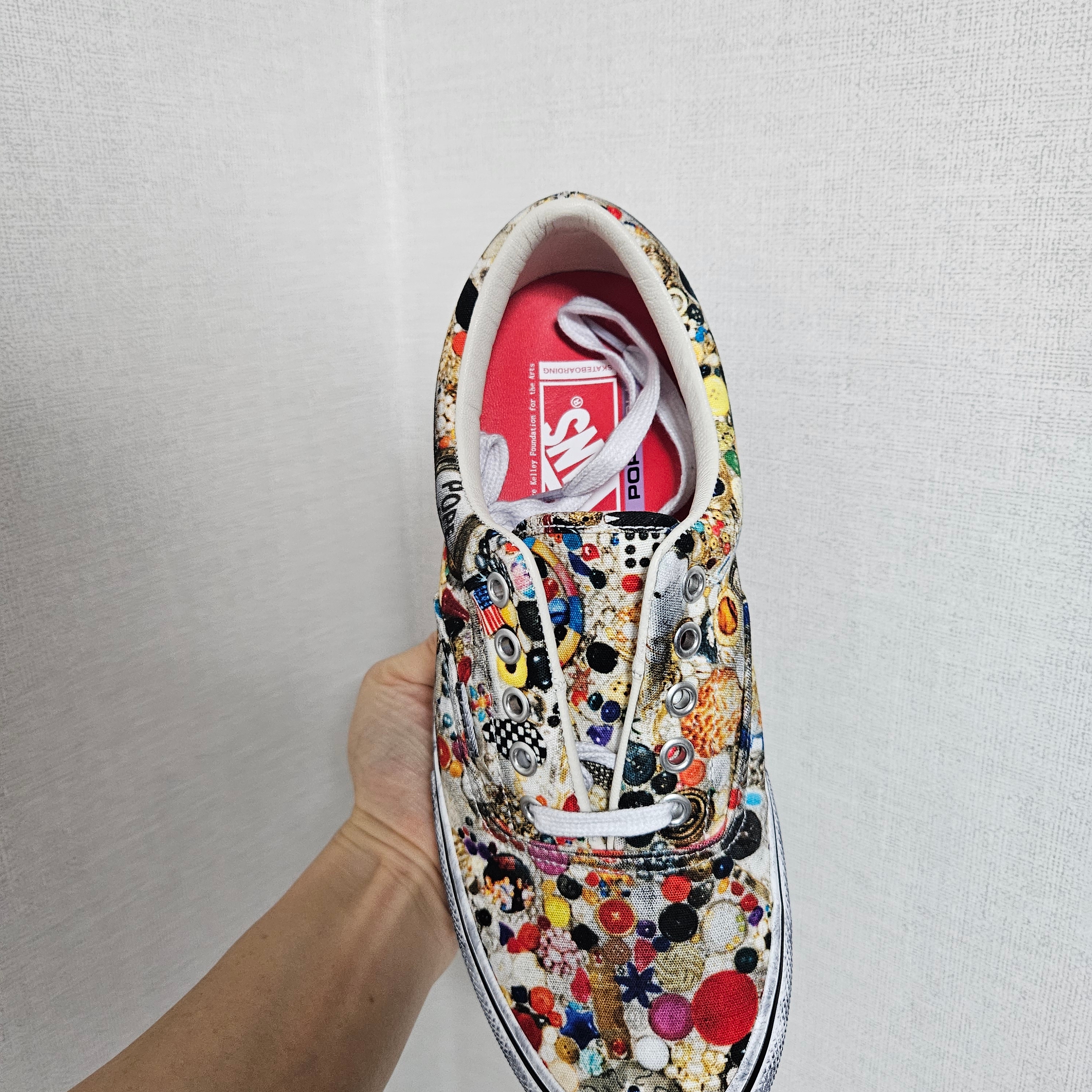 Vans x Supreme x Mike Kelley Era White 착용 스타일 - 4