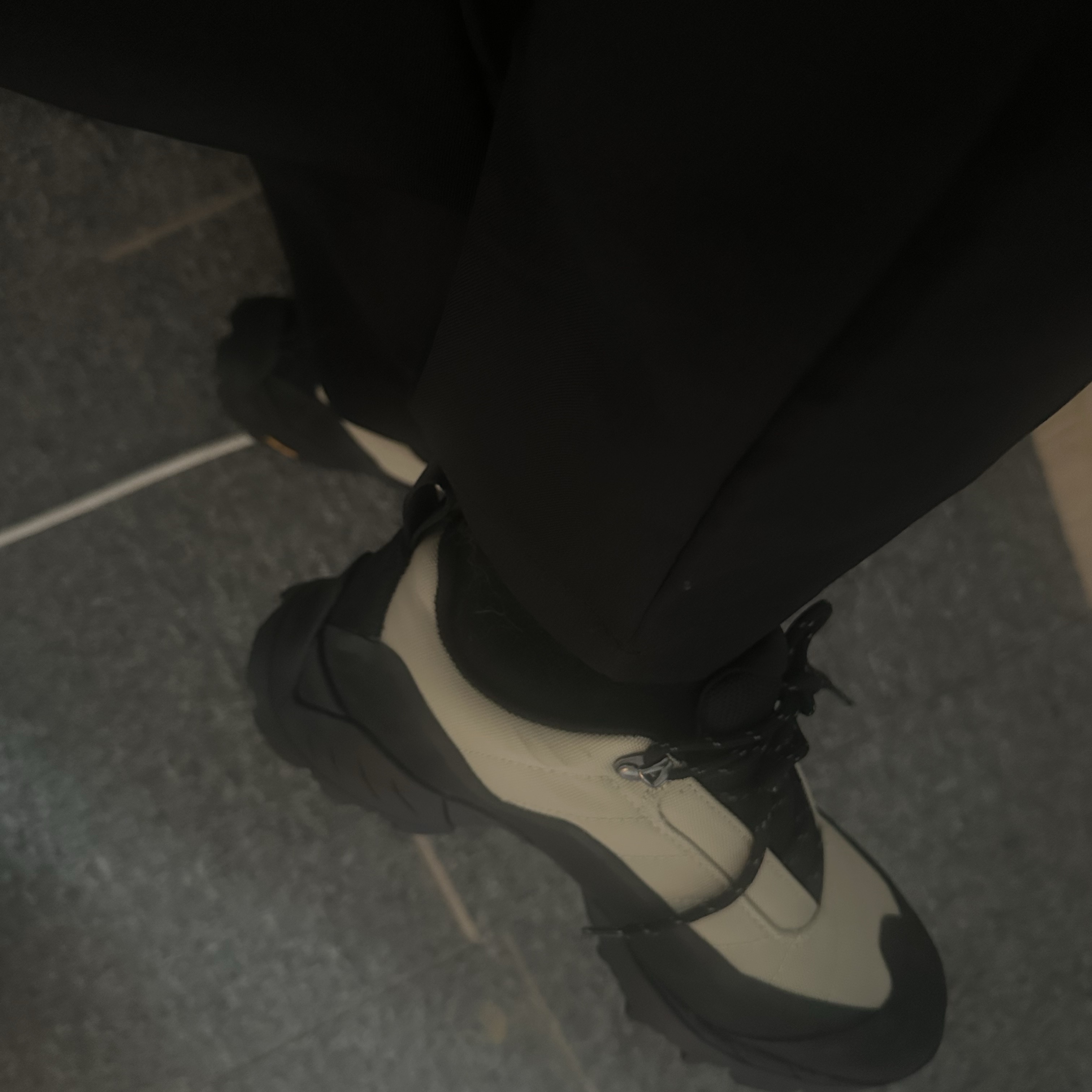 Roa Hiking Katharina Ecostep Vibram Sole Sand 착용 스타일
