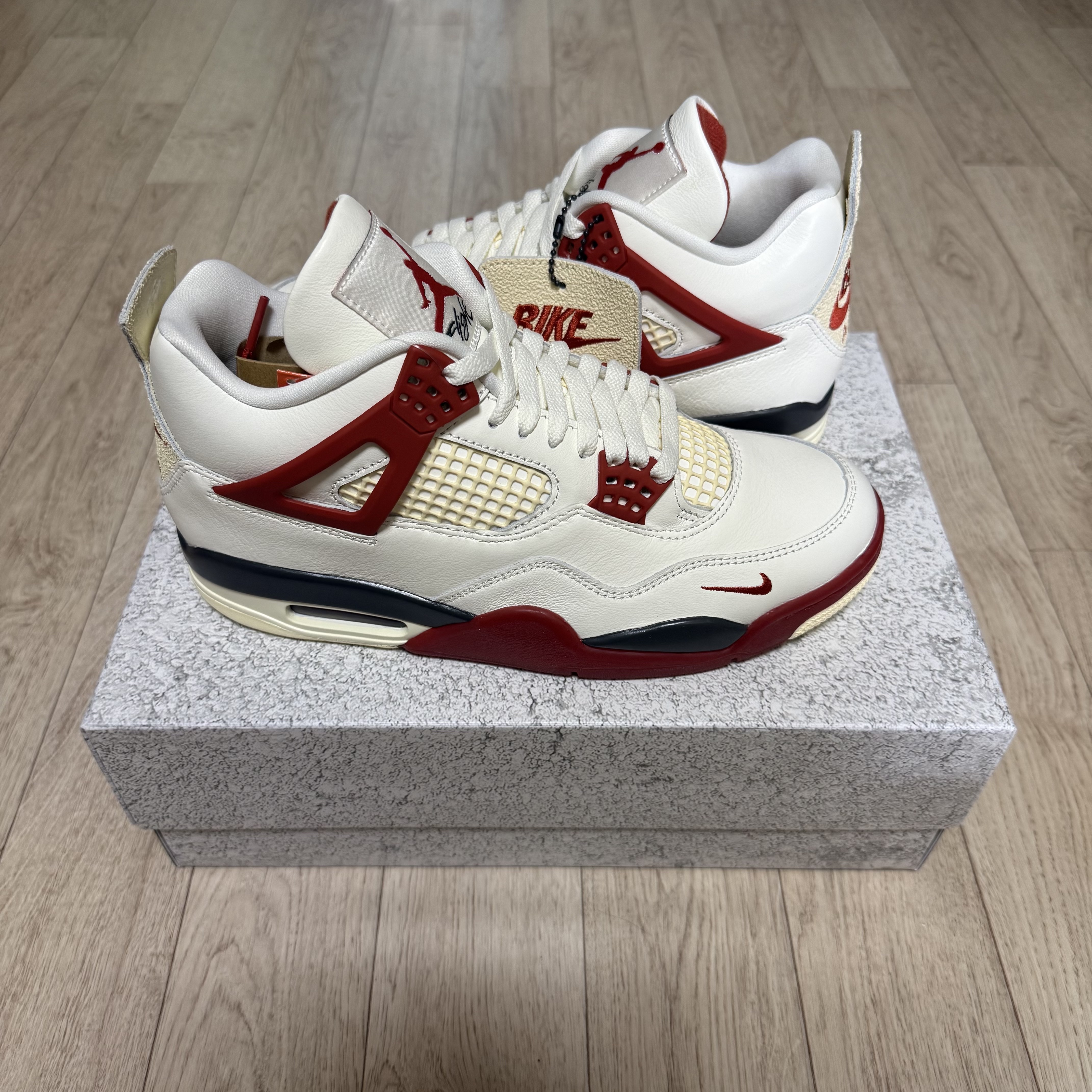 Jordan 4 x Nigel Sylvester Retro OG Brick After Brick 착용 스타일