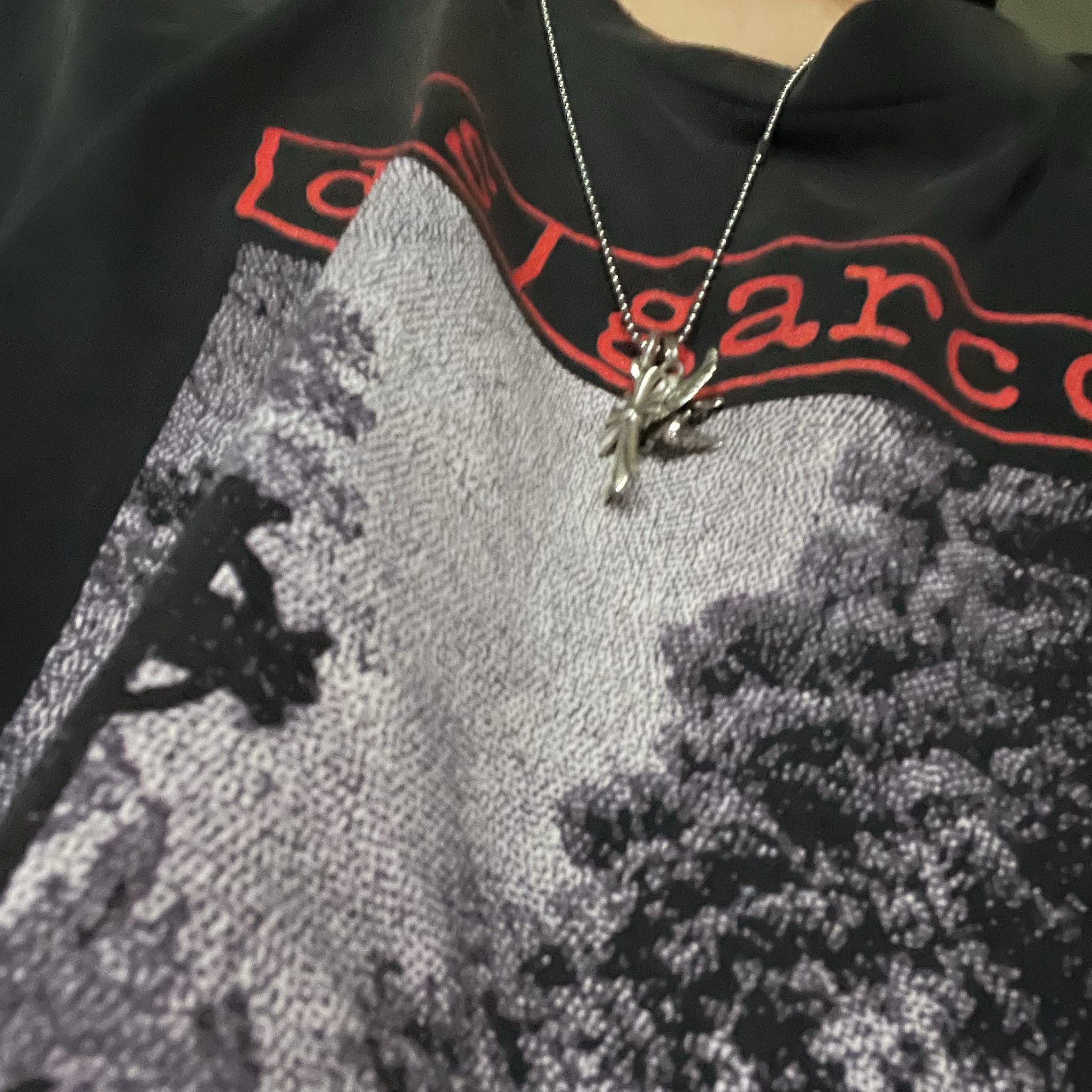 Hansroom Chrome Hearts Tiny Ch Cross Charm 착용 스타일