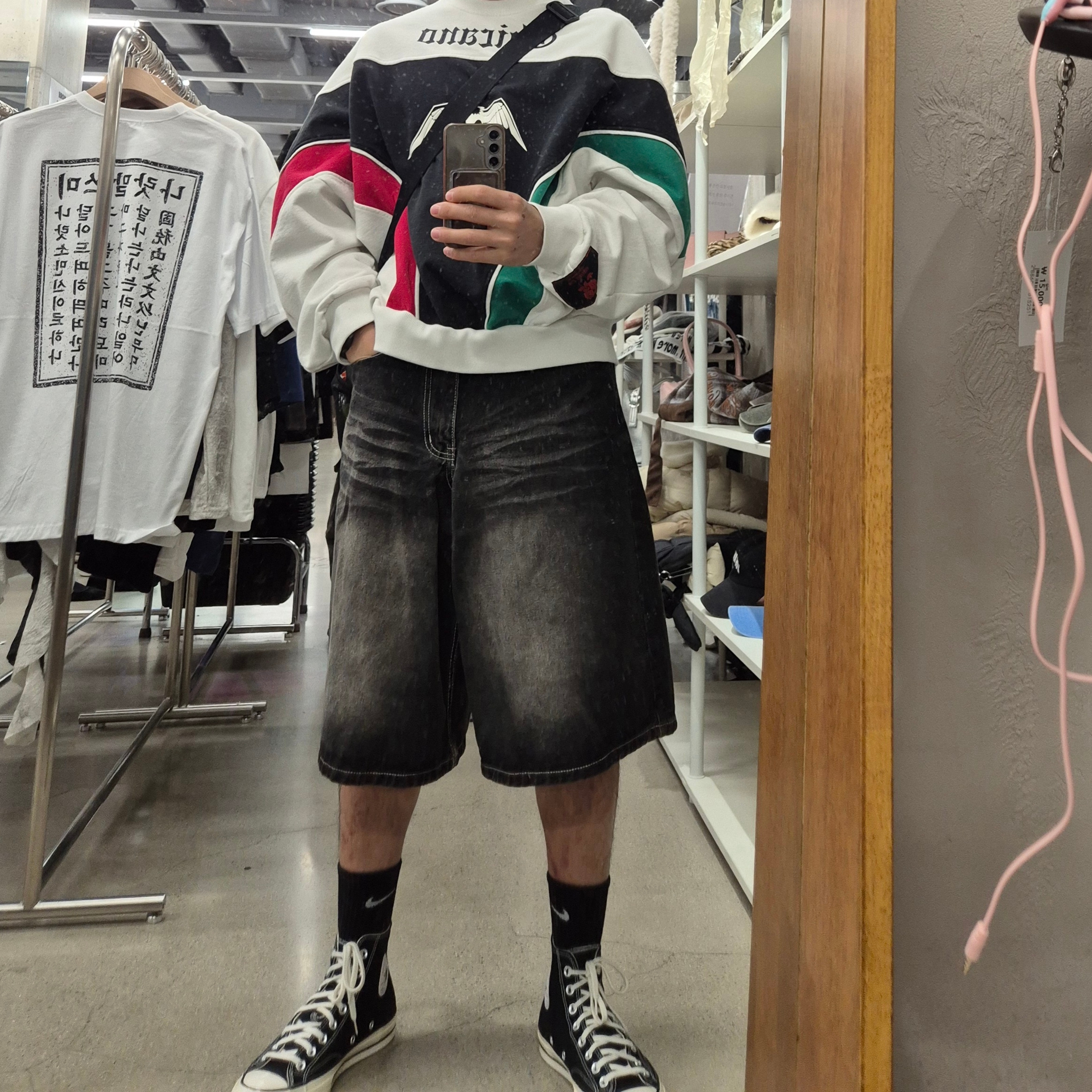 Adidas x Willy Chavarria Chicano Sweatshirt Off White - KR Sizing, Converse Chuck 70 Hi Black 착용 스타일