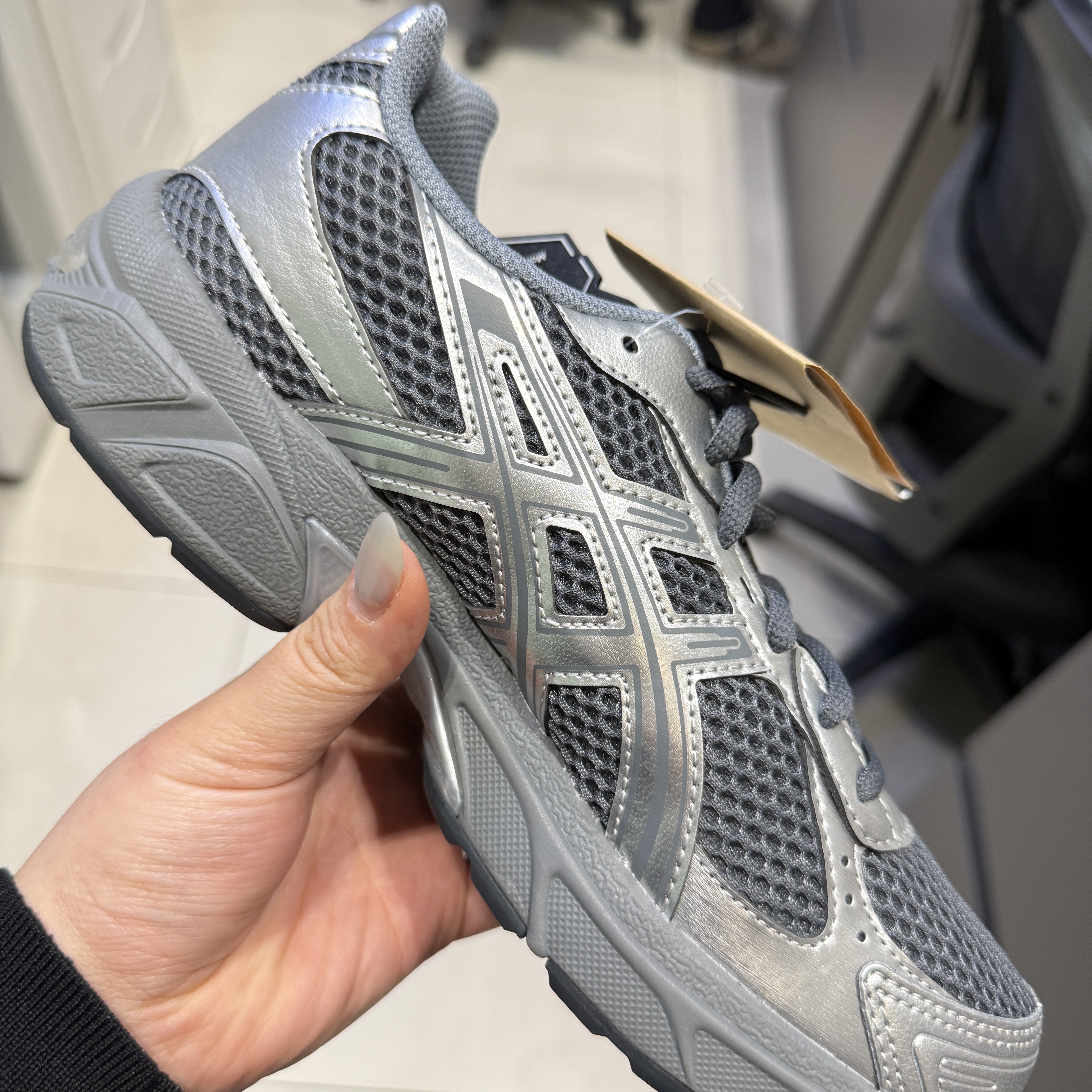 Asics Gel-1130 Steel Grey Pure Silver 착용 스타일 - 1