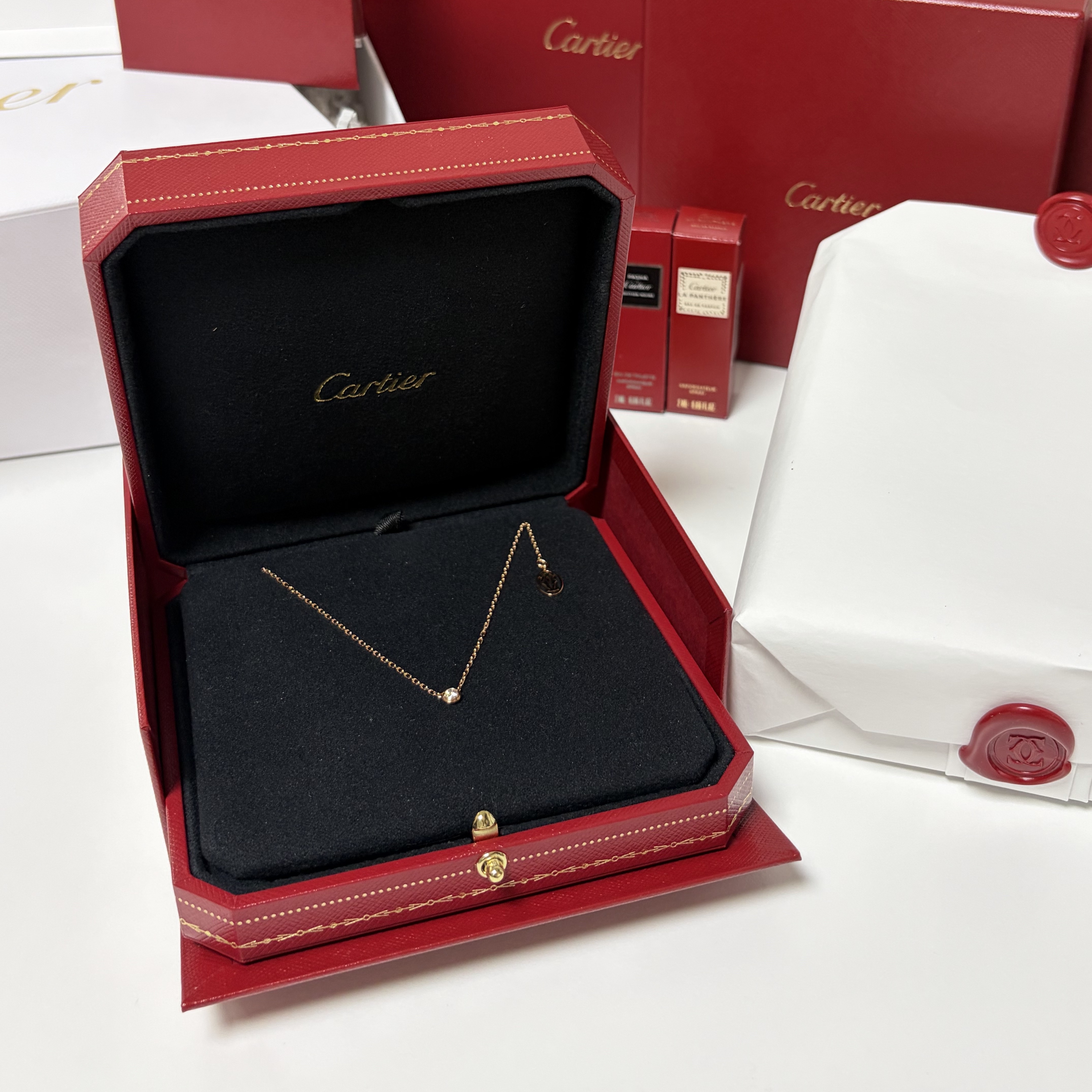 (W) Cartier D'Amour Necklace Small Pink Gold Diamond 착용 스타일 - 3