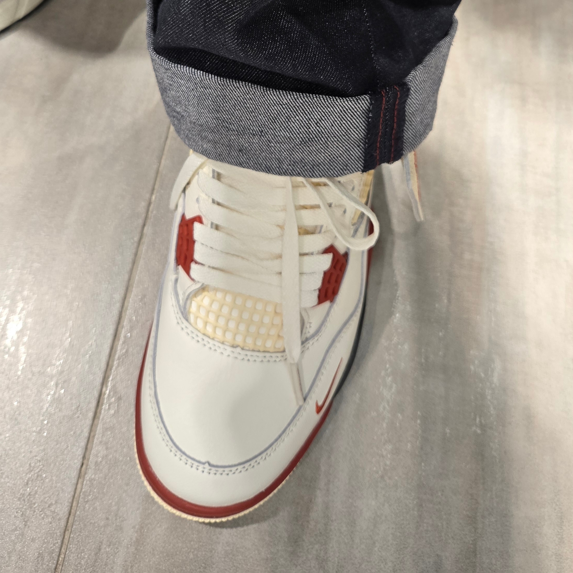 Jordan 4 x Nigel Sylvester Retro OG Brick After Brick 착용 스타일 - 6