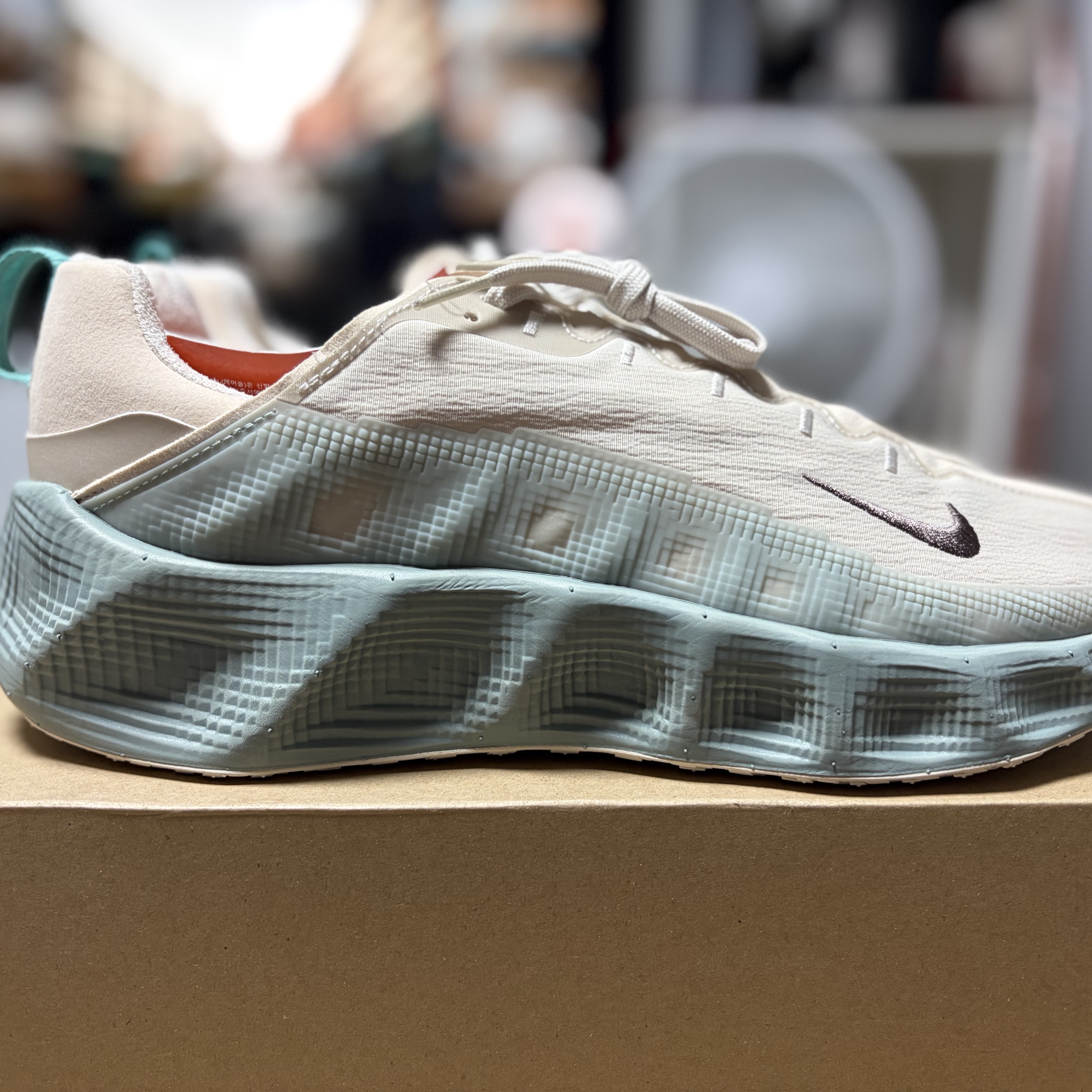 Nike Ava Rover Washed Teal Light Orewood Brown 착용 스타일 - 3