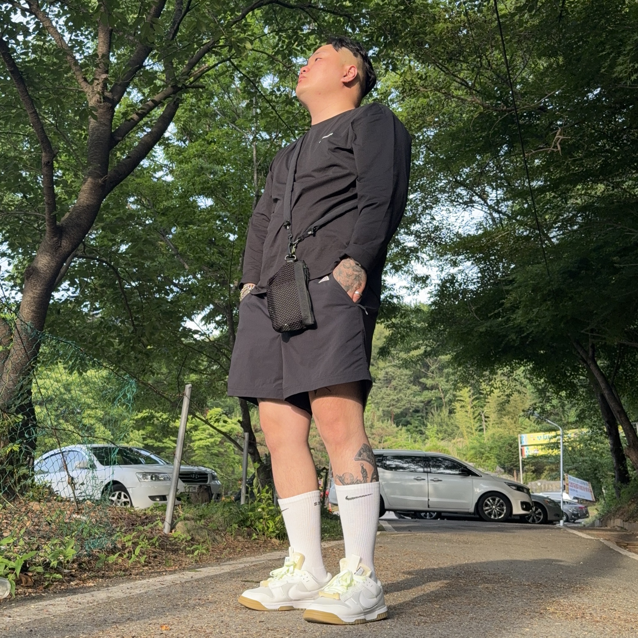 Supreme Mesh Mini Pouch Black - 25SS, Nike ACG Hiking Shorts Black - Asia 착용 스타일