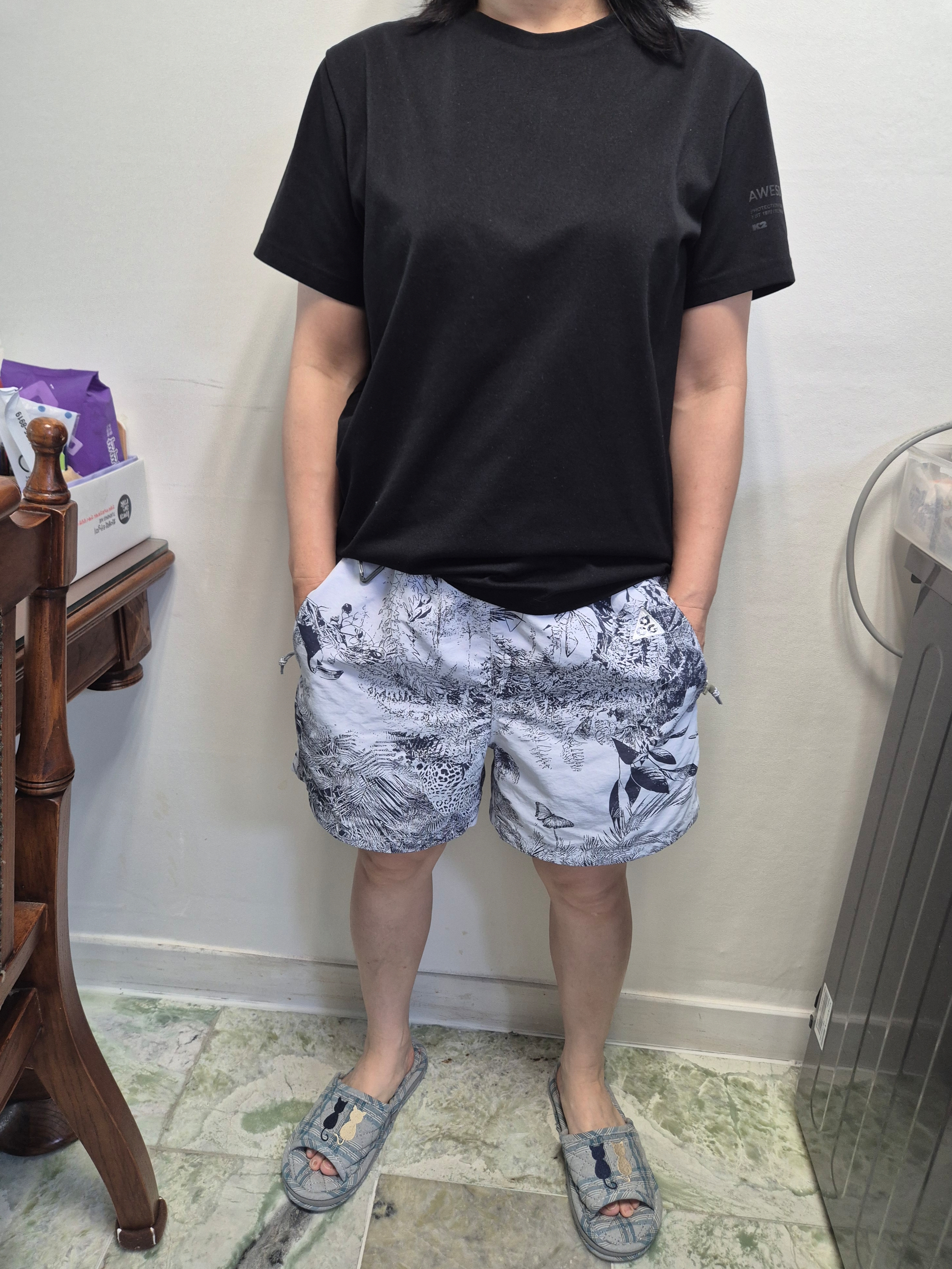 Nike ACG Reservoir Goat Print Shorts Football Grey Thunder Blue - US/EU 착용 스타일