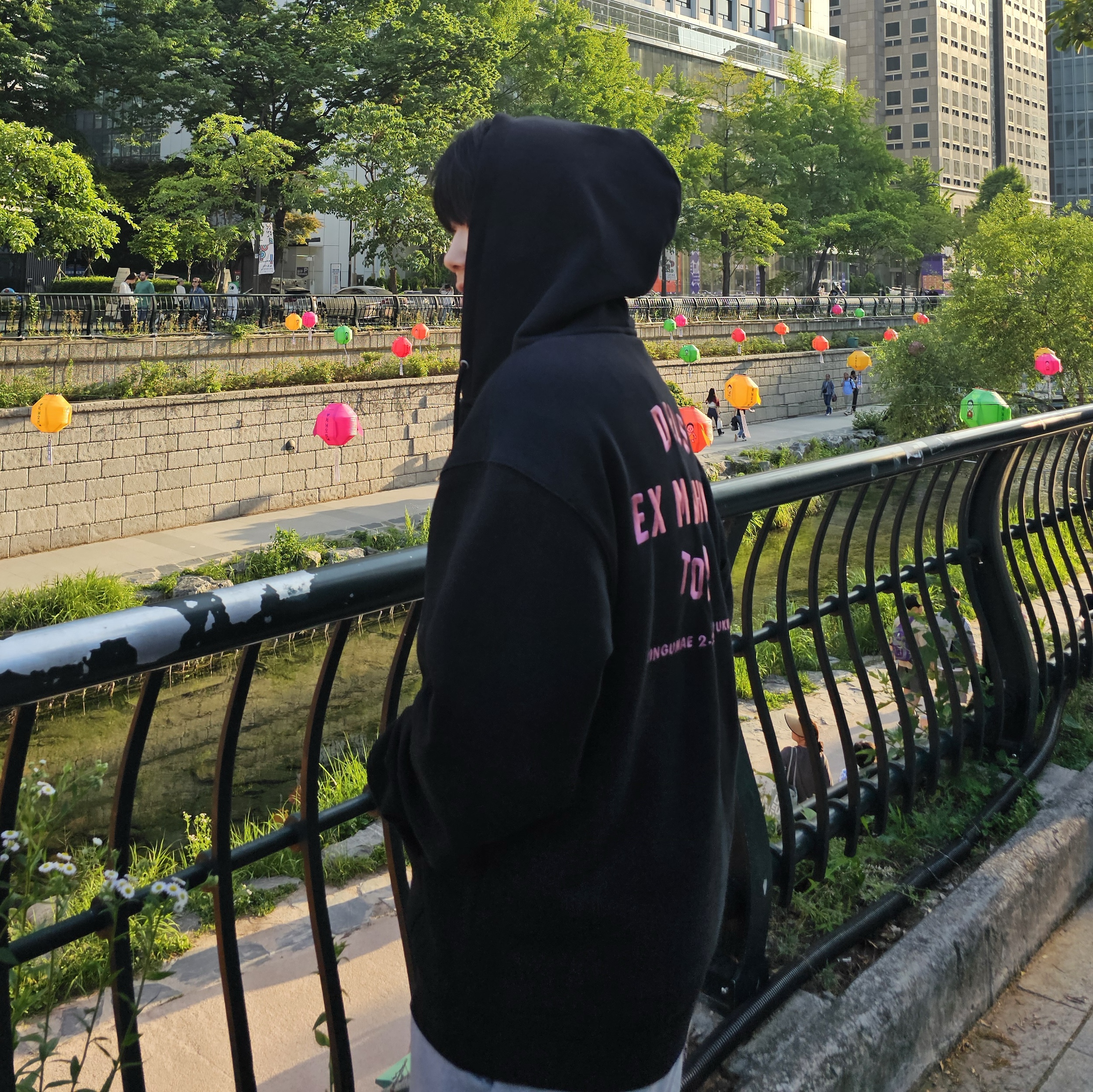 Deus Ex Machina Tokyo College Address Zip Hoodie Black 착용 스타일 - 2