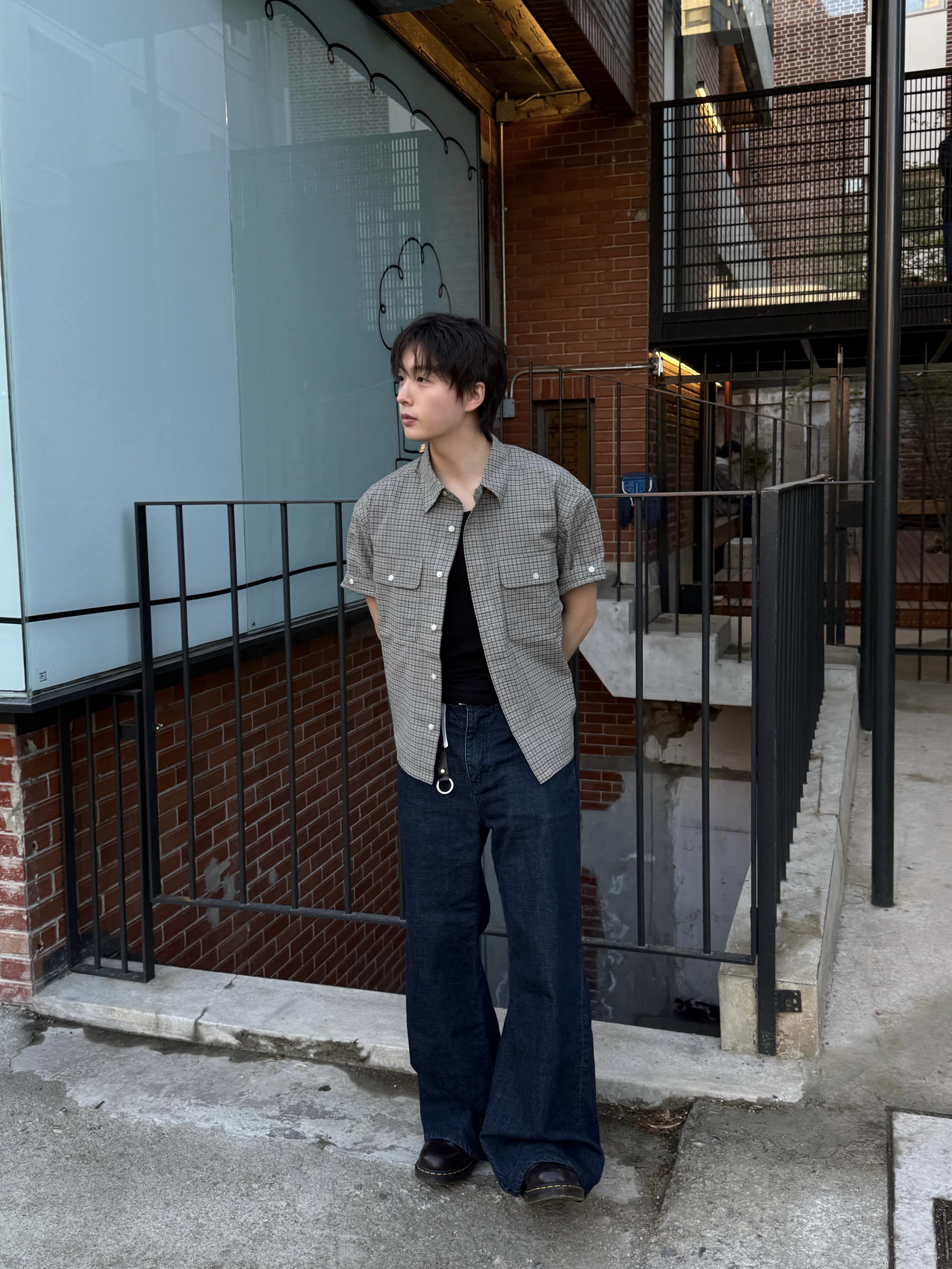 Dr. Martens 1461 Smooth Black 착용 스타일 - 2