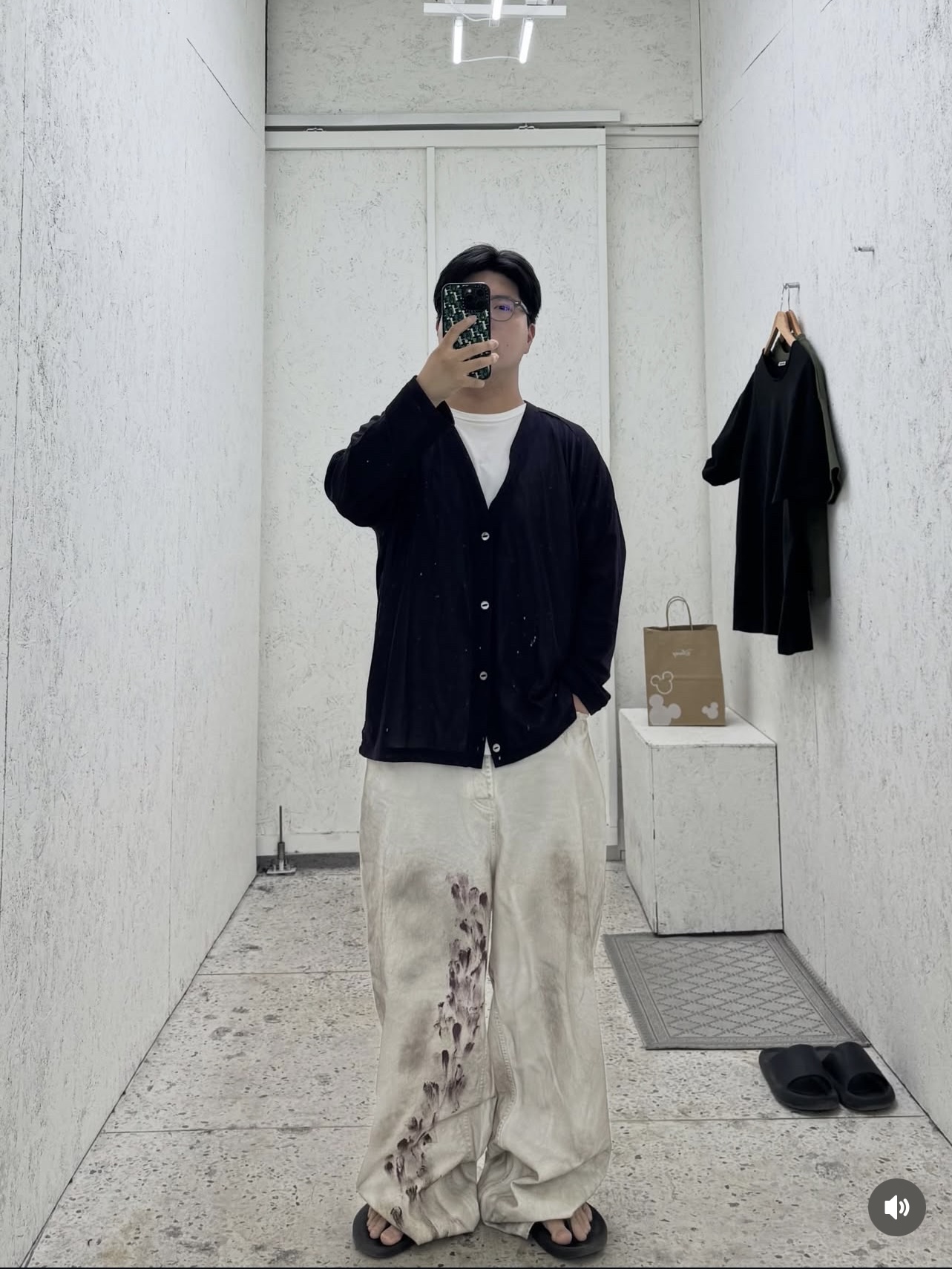 Oofos x 10 Corso Como Flip Flop Black, qualisartifexpereo Dirty Baggy Pants Cream 착용 스타일 - 1