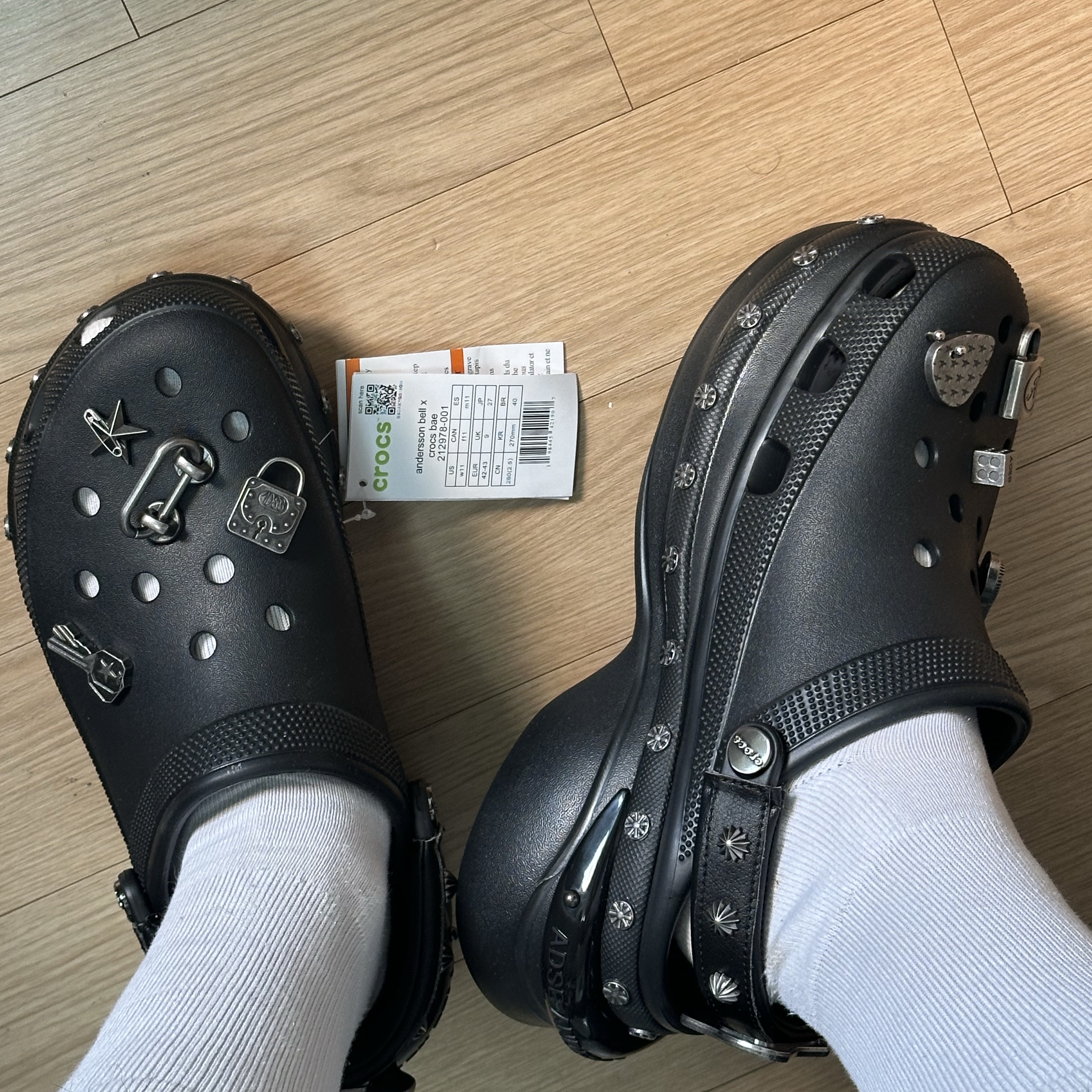(W) Crocs x Andersson Bell Bae Clog Black 착용 스타일