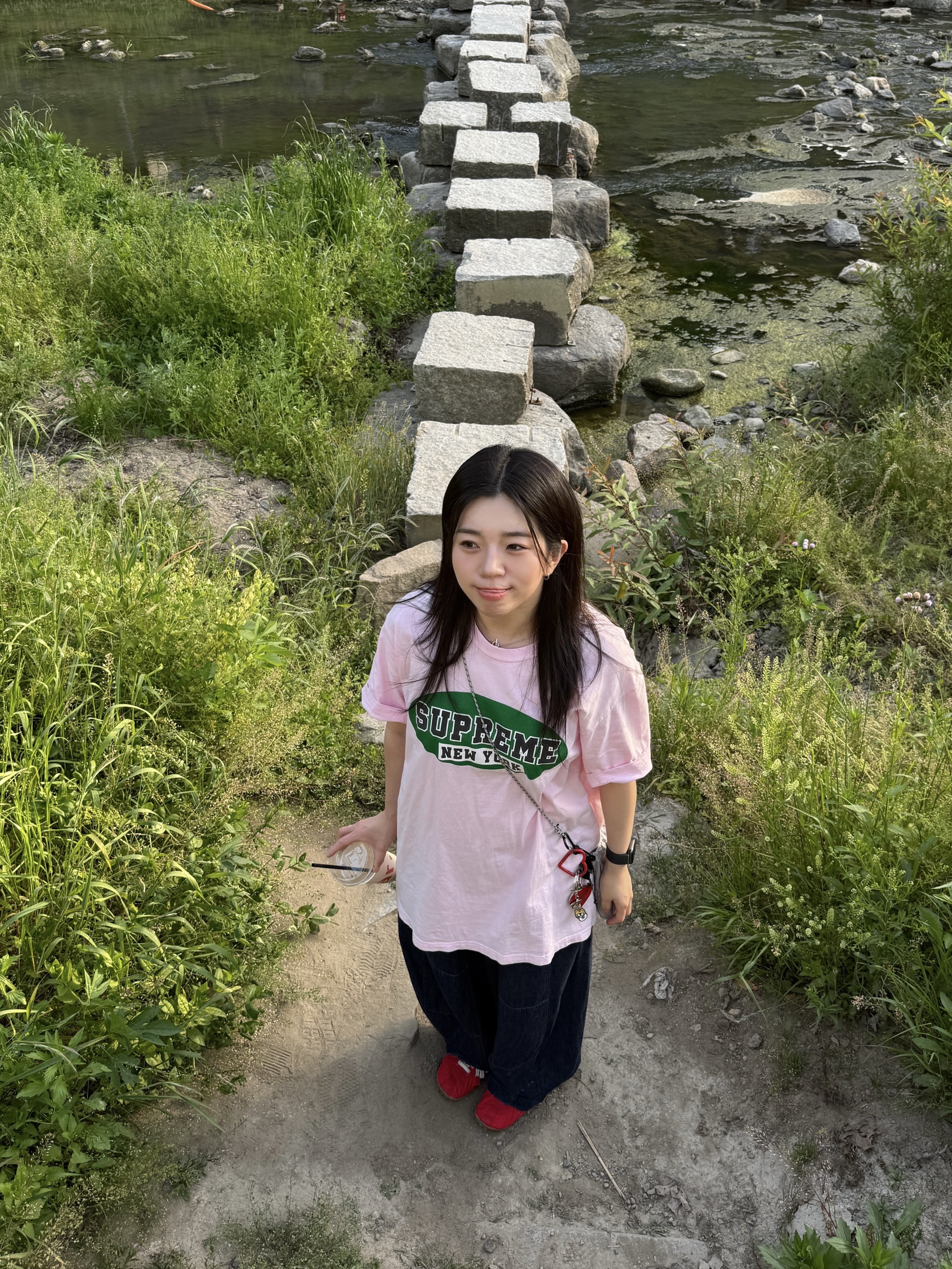 Nike x Jacquemus Moon Shoe SP University Red and Bicycle Yellow, Supreme New York T-Shirt Light Pink - 23SS 착용 스타일 - 1