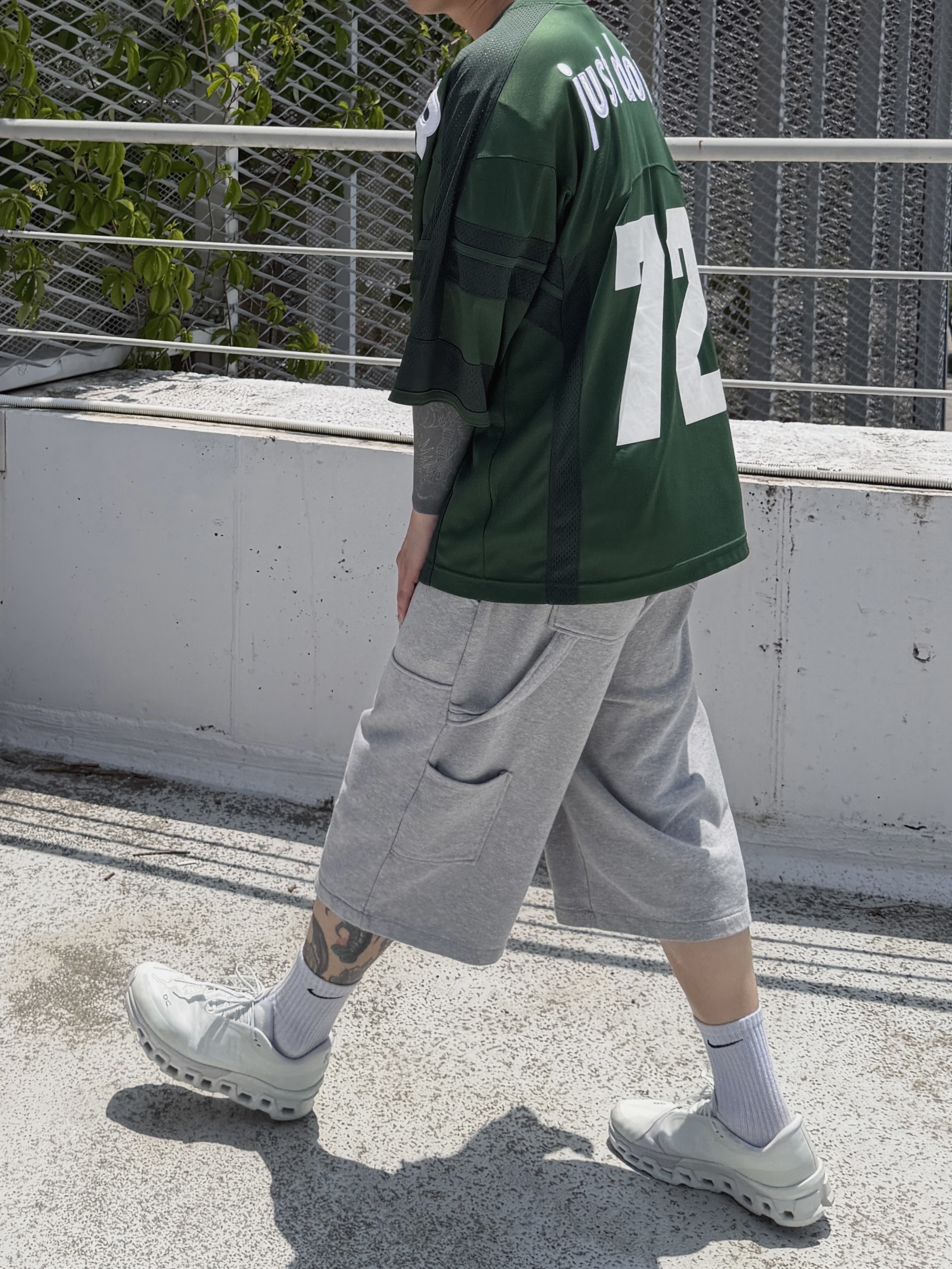 On Running x Post Archive Faction (Paf) Cloudmonster 2 Vapor Frost, Nike Everyday Lightweight Training Crew Socks White (3 Pack/Korean Ver.) 착용 스타일 - 3