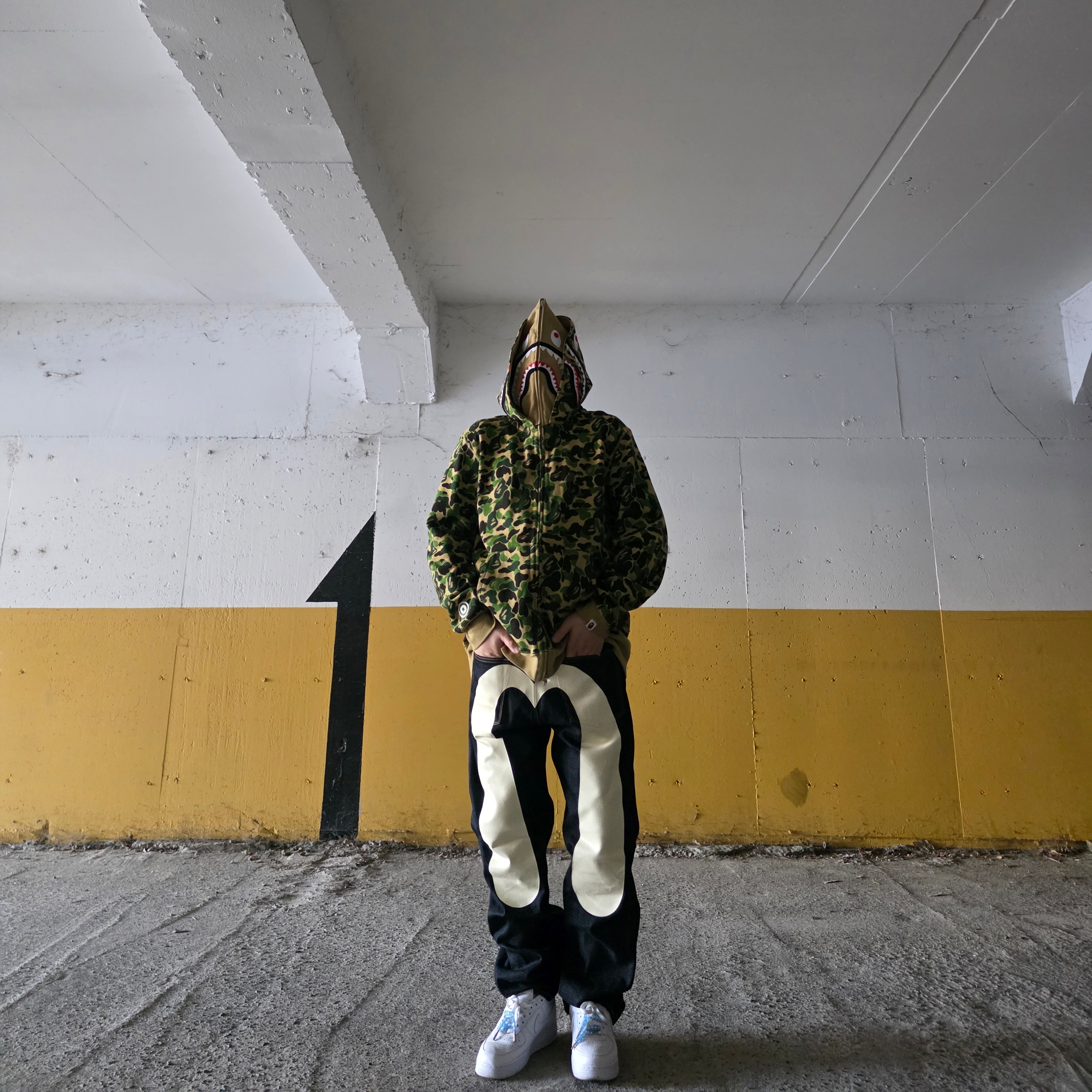 BAPE ABC Camo Double Shark Full Zip Hoodie Green, Nike x Drake Nocta Air Force 1 Low SP Certified Lover Boy White 착용 스타일 - 3