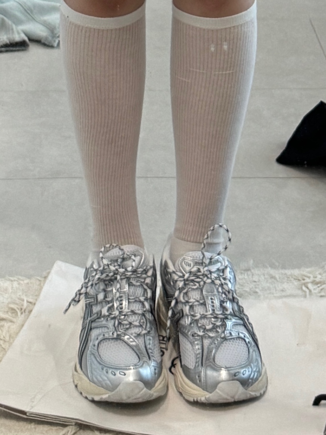 Asics Gel-Nimbus 10.1 White Glacier Grey - Korea Exclusive 착용 스타일 - 2
