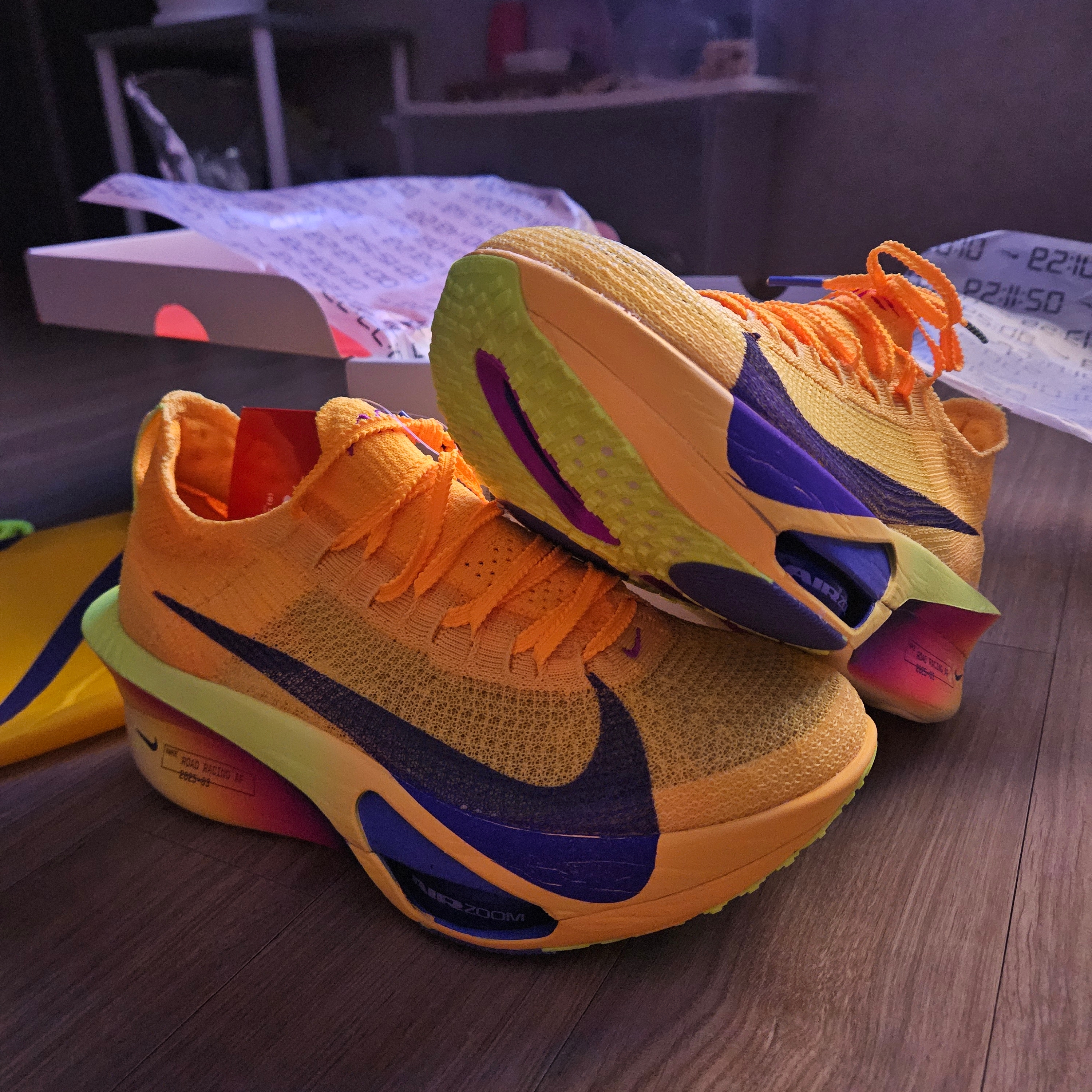 Nike Air Zoom Alphafly Next% 3 Laser Orange Citron Pulse 착용 스타일