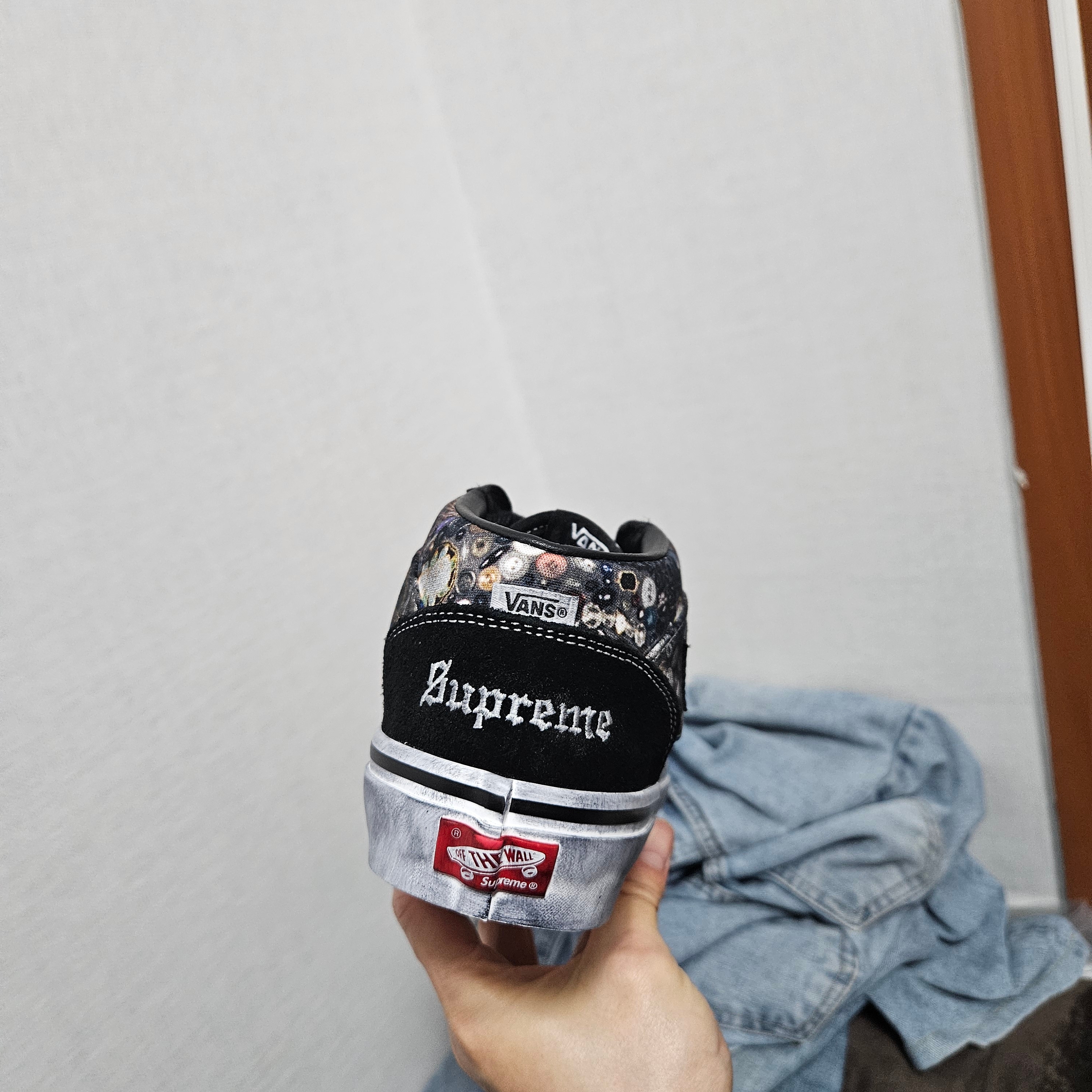Vans x Supreme x Mike Kelley Half Cab Black 착용 스타일 - 2