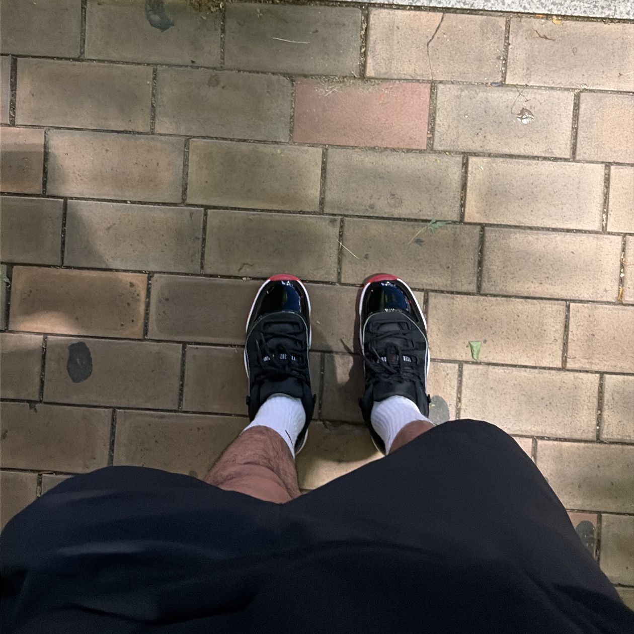 Adidas Adicolor Baggy Fit Firebird Track Pants Black - KR Sizing, Supreme Hanes Tagless Tank Tops Black (3 Pack) 착용 스타일 - 3