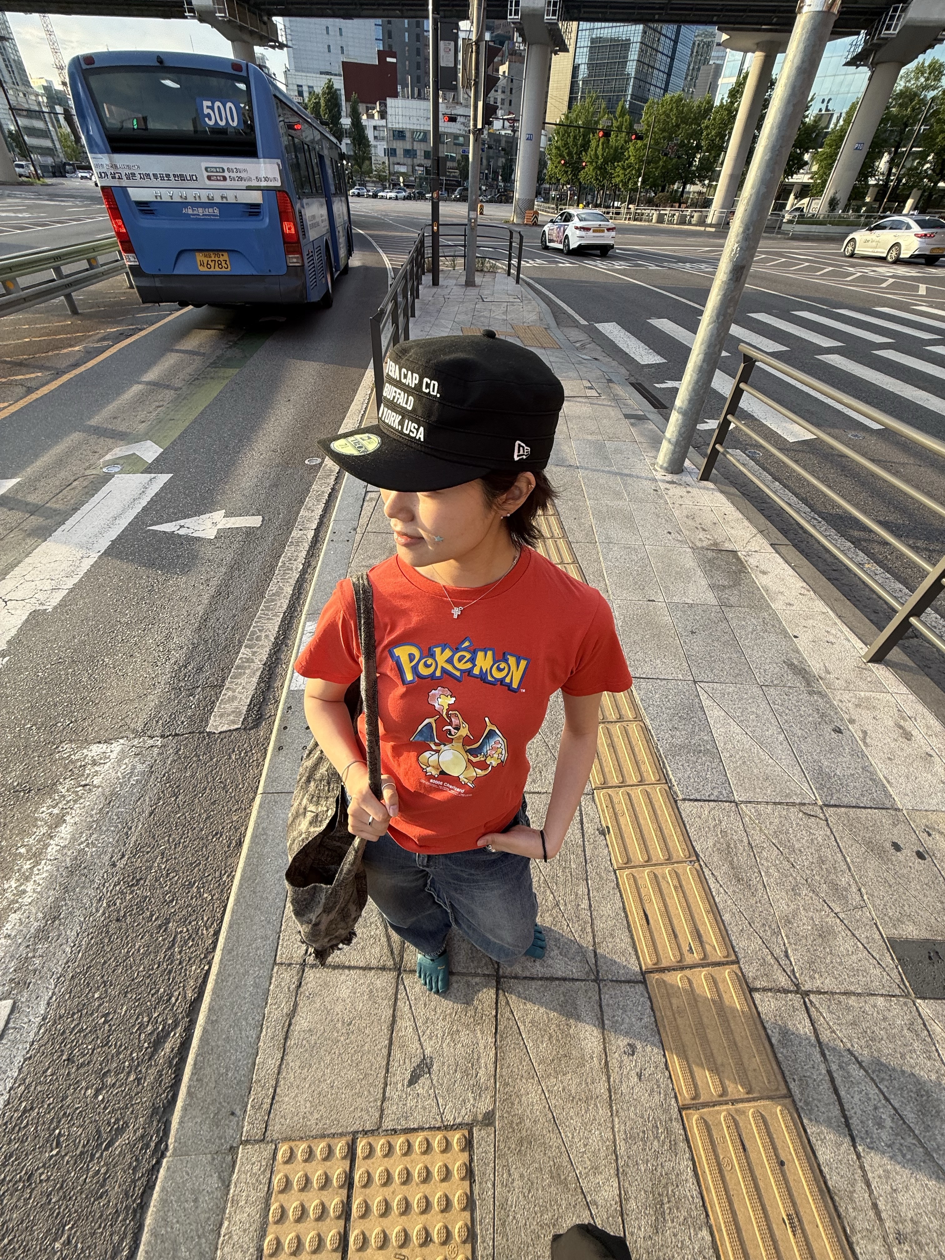 New Era Pre-Curved Pillbox Fitted Cap Black ์ฐฉ์ฉ ์คํ์ผ