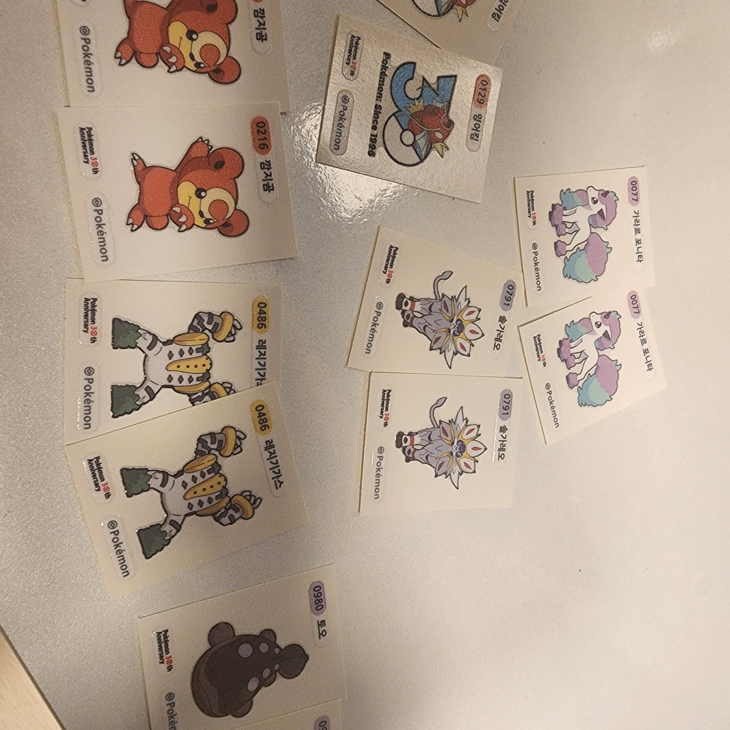 [KREAM 단독] Samlip Pokémon Bread All-in-One Set (Limited to 3, Includes Complete 100-Sticker Collector Book) 착용 스타일