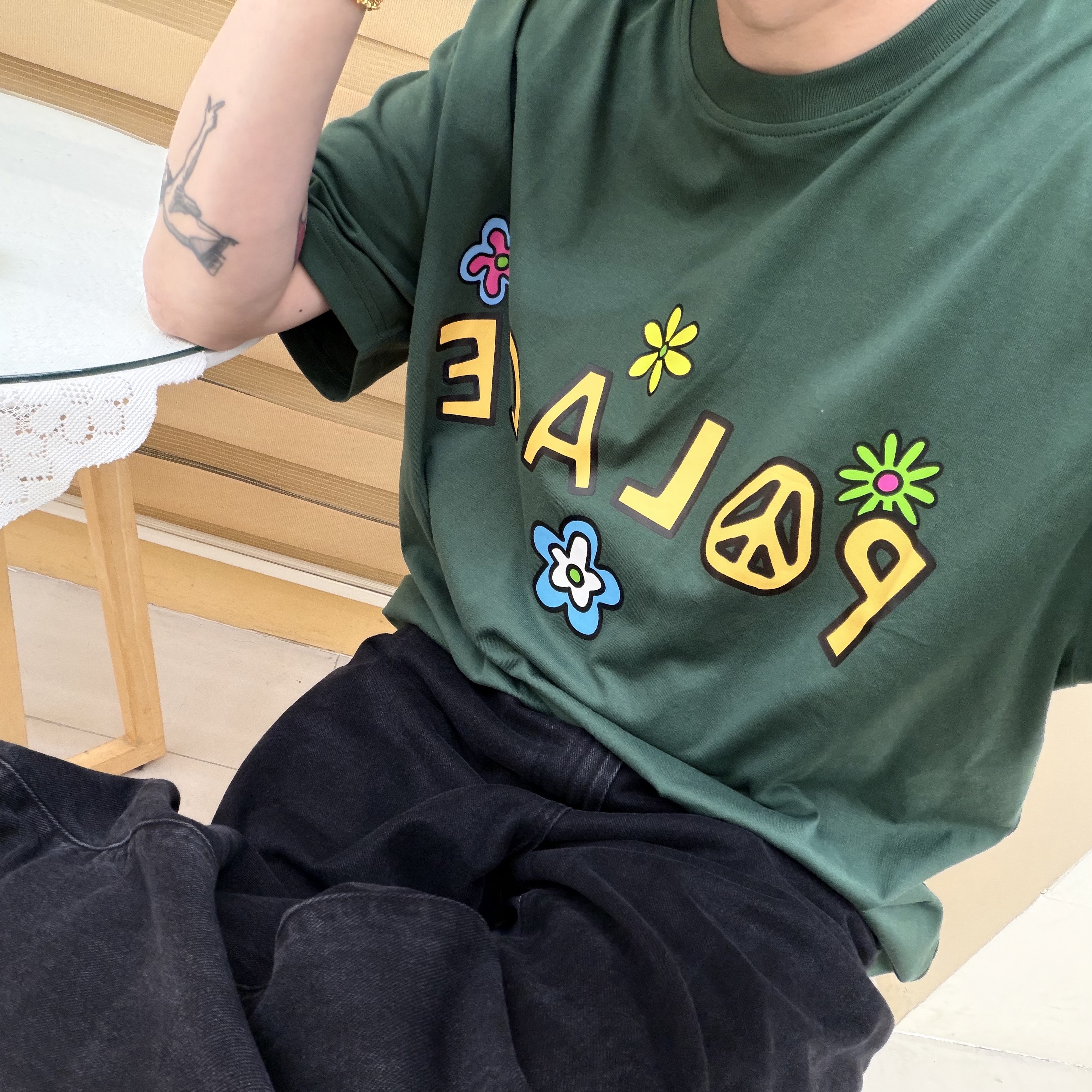 Palace Me Myself And Tri T-Shirt Racey Green - 26SS, Supreme Baggy Jean Black - 24FW 착용 스타일