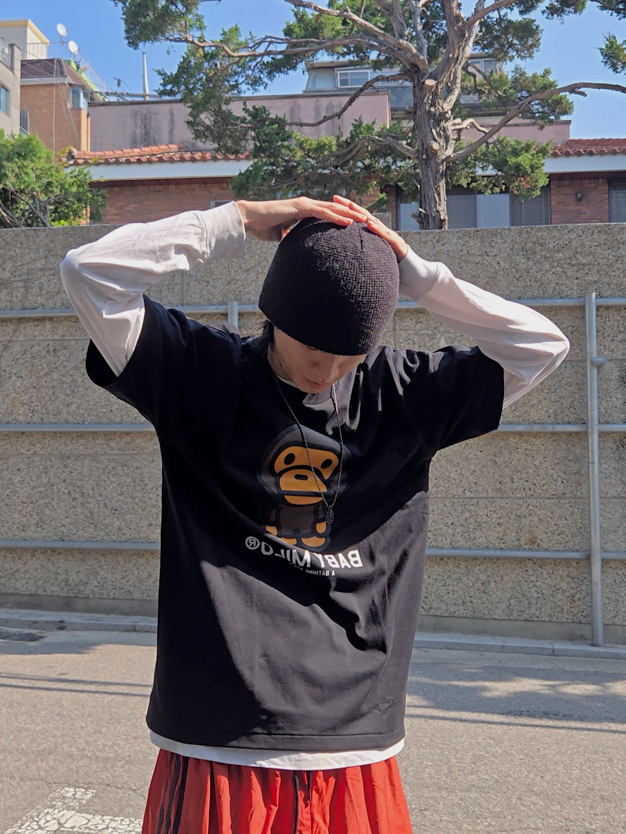BAPE Baby Milo T-Shirt Black, Adidas Adiracer Hi Core Black Cloud White 착용 스타일 - 3