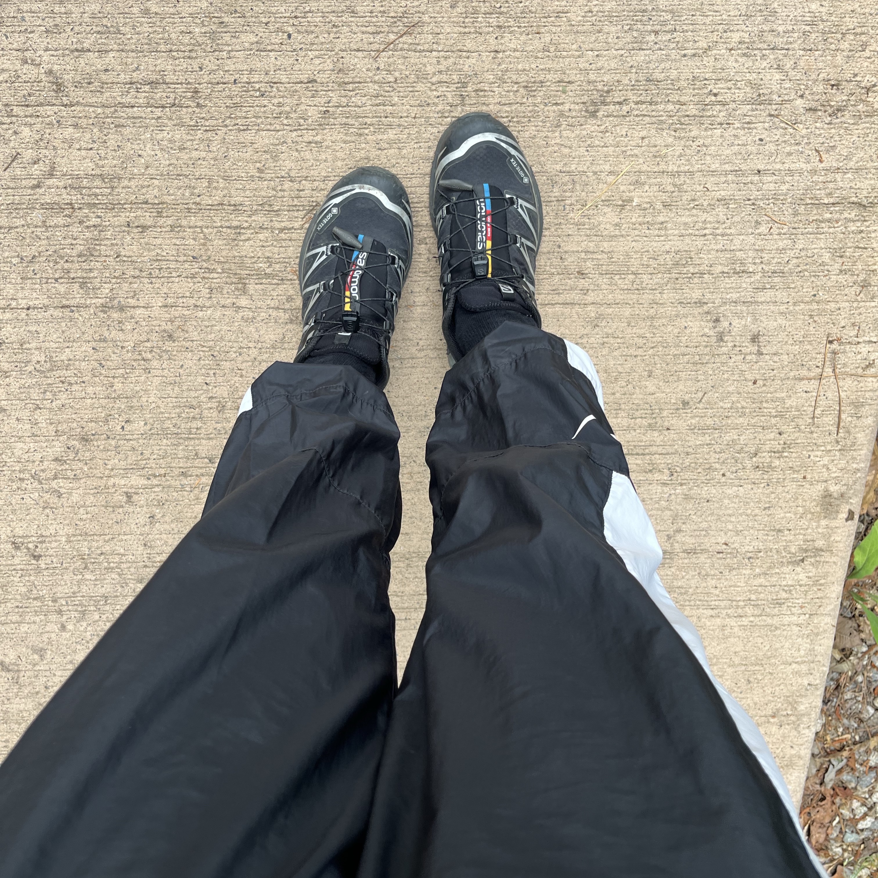 Salomon XT-6 GTX Black Silver, (W) Asics Gel-Kayano 31 Illuminate Mint Pure Silver 착용 스타일 - 1