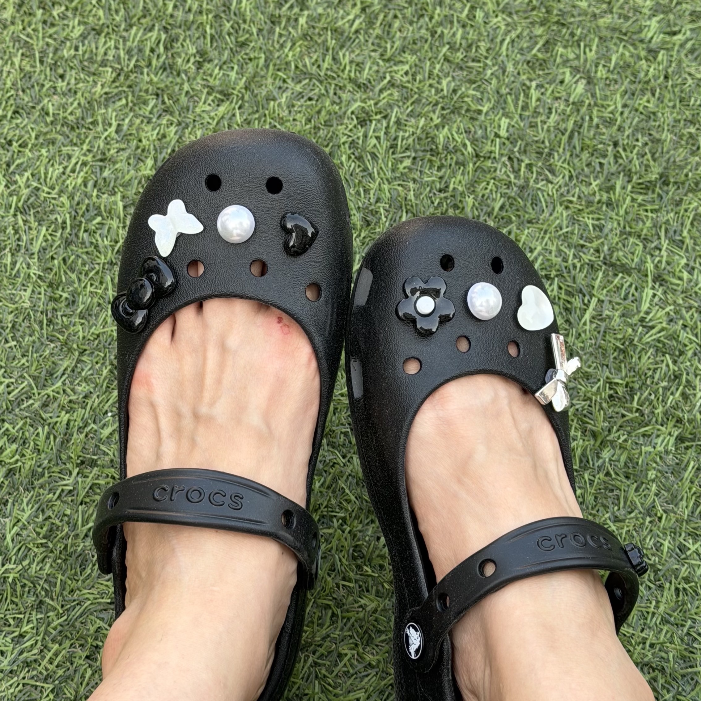 (W) Crocs Classic Ballet Black 착용 스타일
