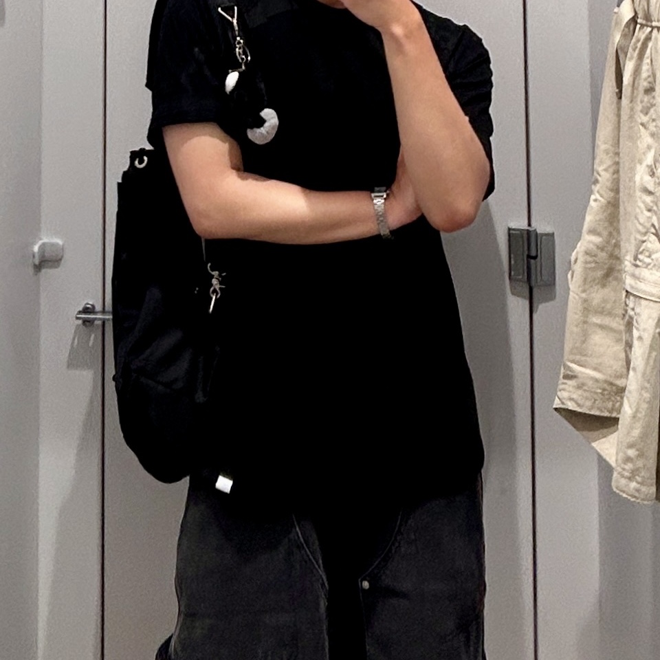 Casio LTP-V007D-2E, NOMANUAL W.B T-shirt Black 착용 스타일