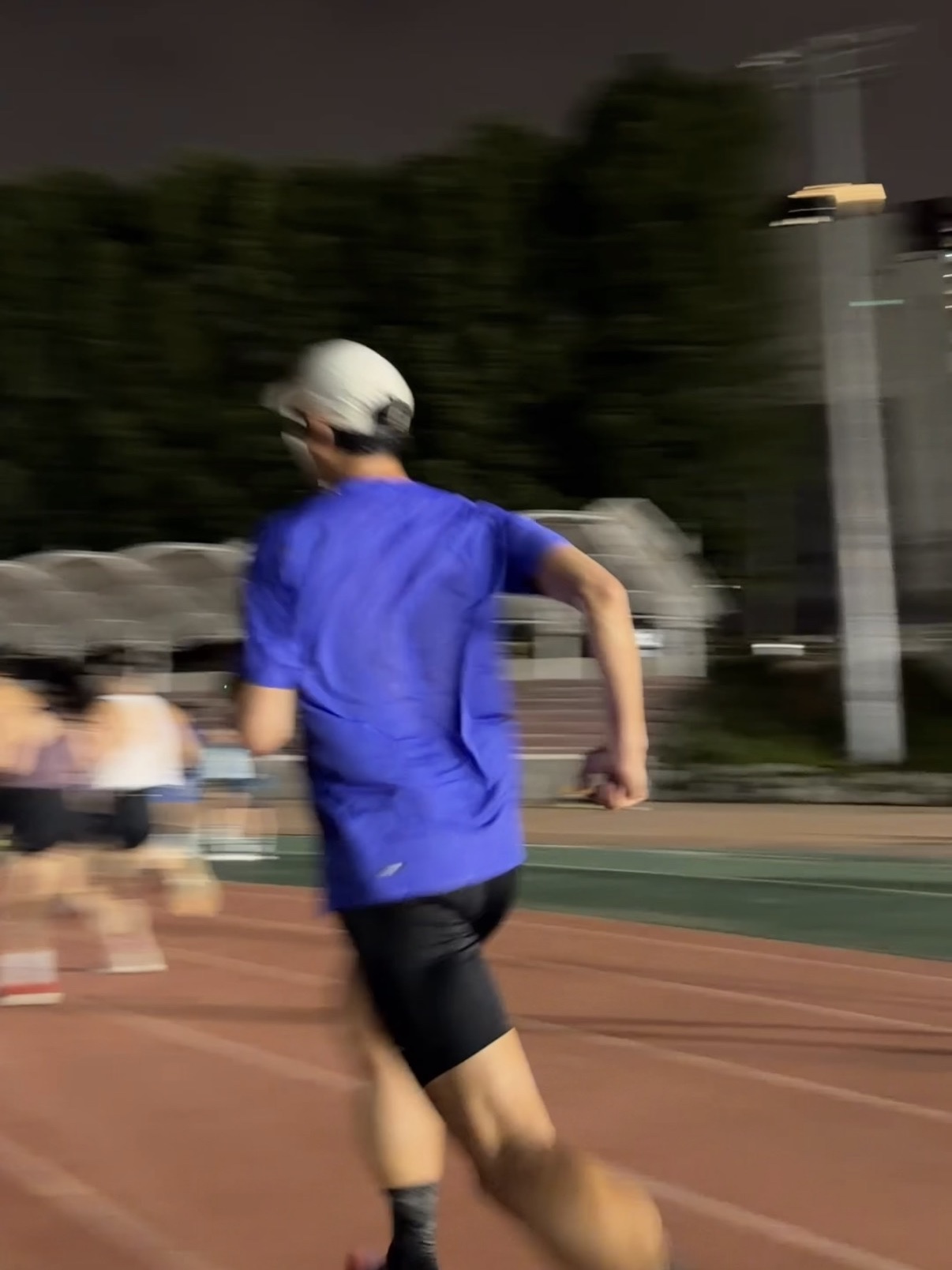 Asics Metarun Short Sleeve Shirt Cobalt Burst 착용 스타일 - 2