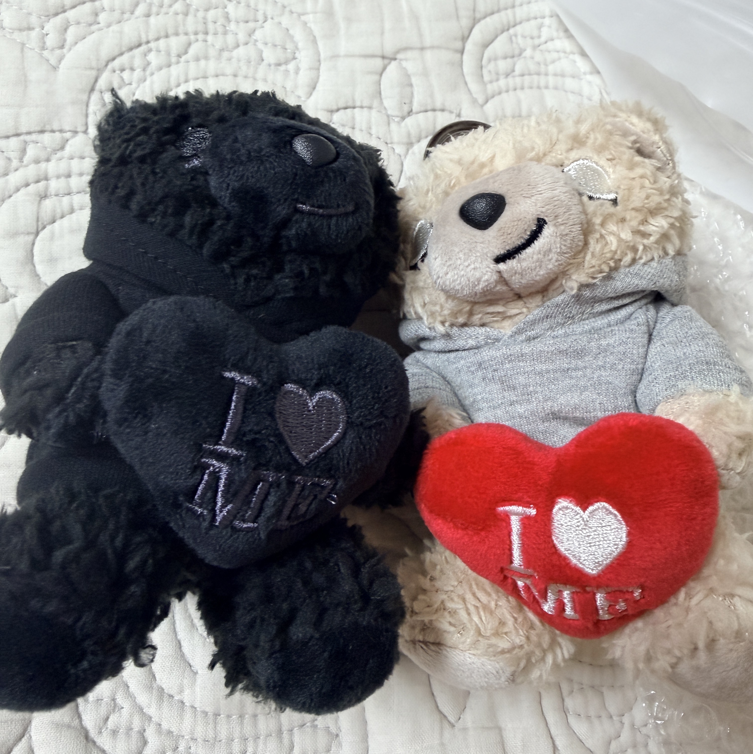 BEIGE_ I LOVE ME BEAR KEYLING, Park Hyo Shin Live A&E 2026 I Love Me Bear Keyring Beige 착용 스타일