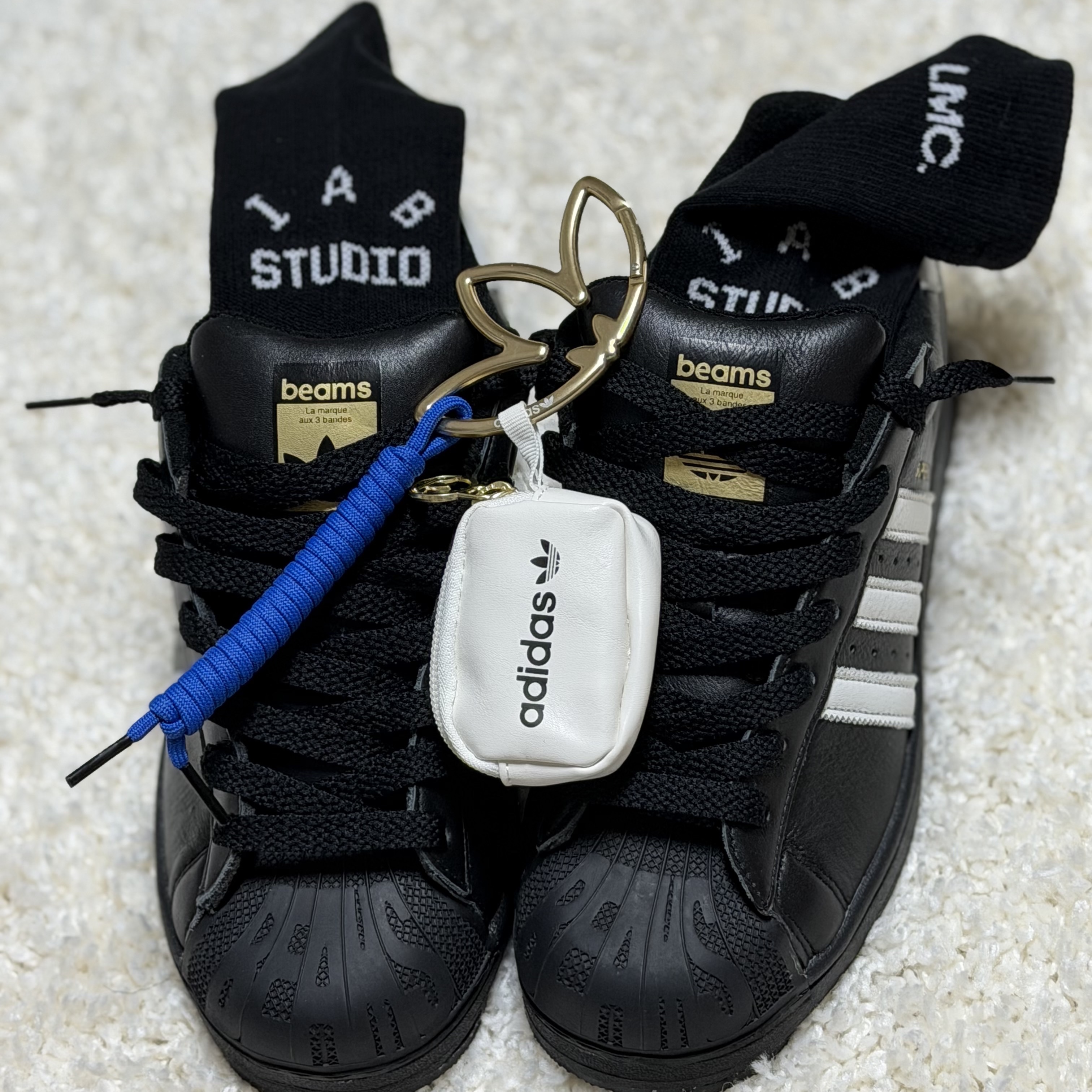 NewJeans x Hiroshi Fujiwara Coller T-Shirt Black Ver. 3, Casio G-Shock GA-2100-1A 착용 스타일 - 5