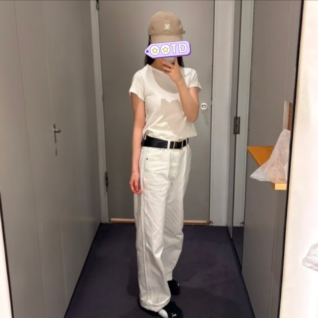 (W) Glowny G Baby T-Shirt White 착용 스타일