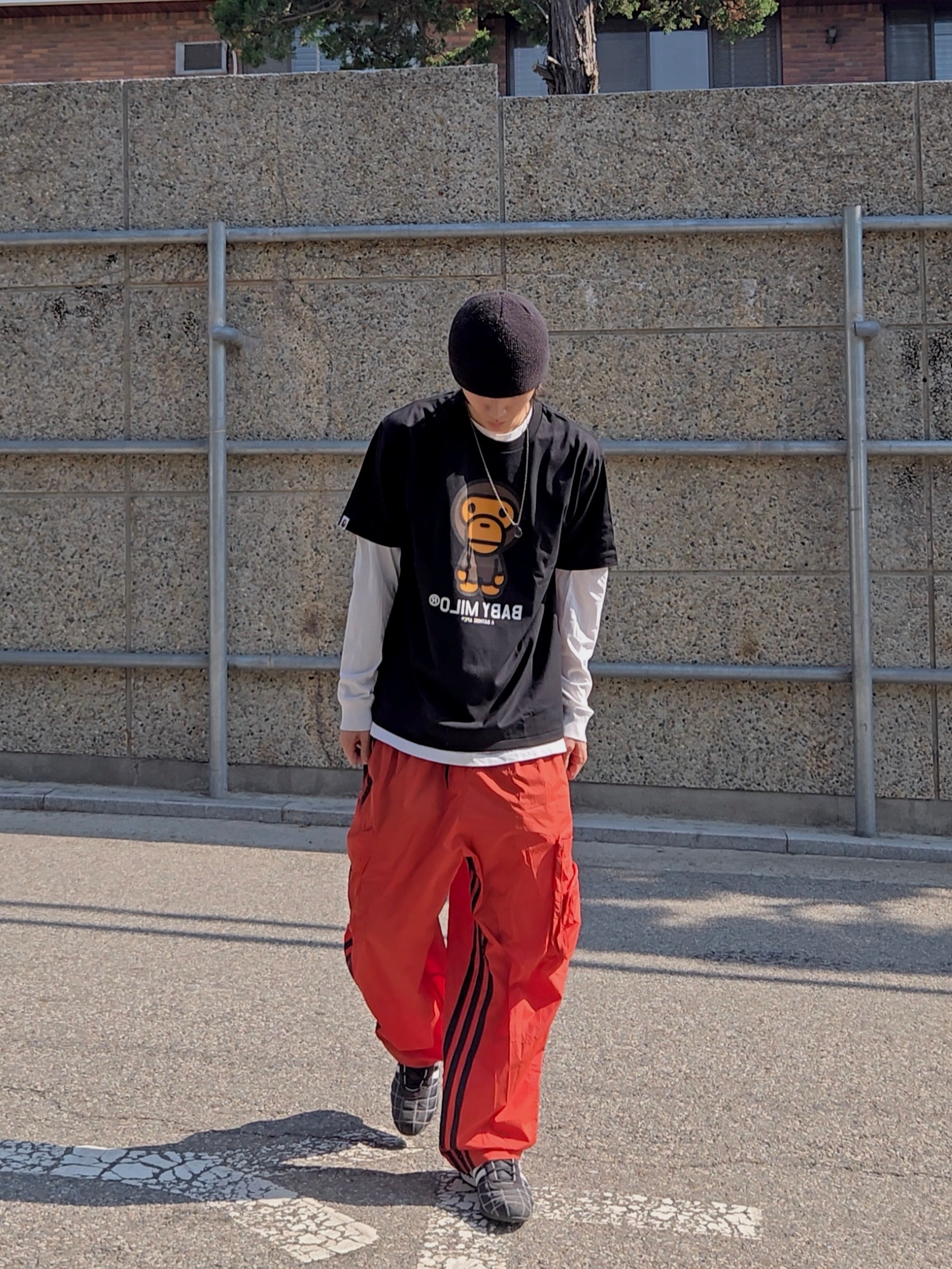 BAPE Baby Milo T-Shirt Black, Adidas Adiracer Hi Core Black Cloud White 착용 스타일 - 2