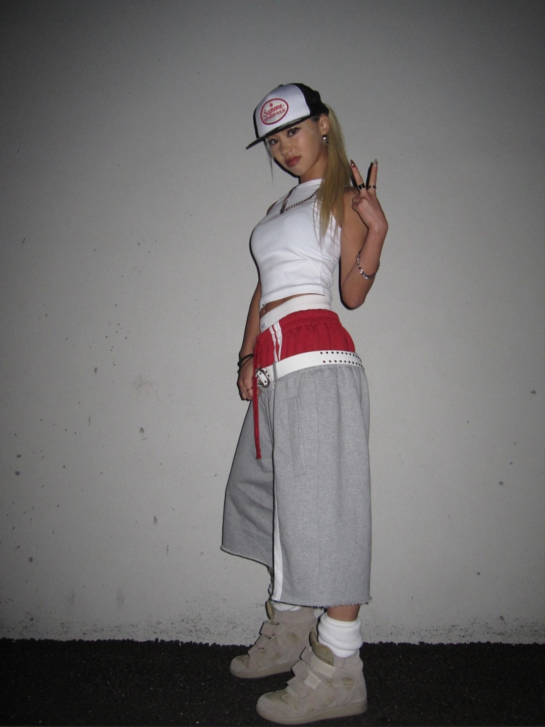 ROARINGRAD Double Waist Bermuda Sweat Pants Gray 착용 스타일 - 2