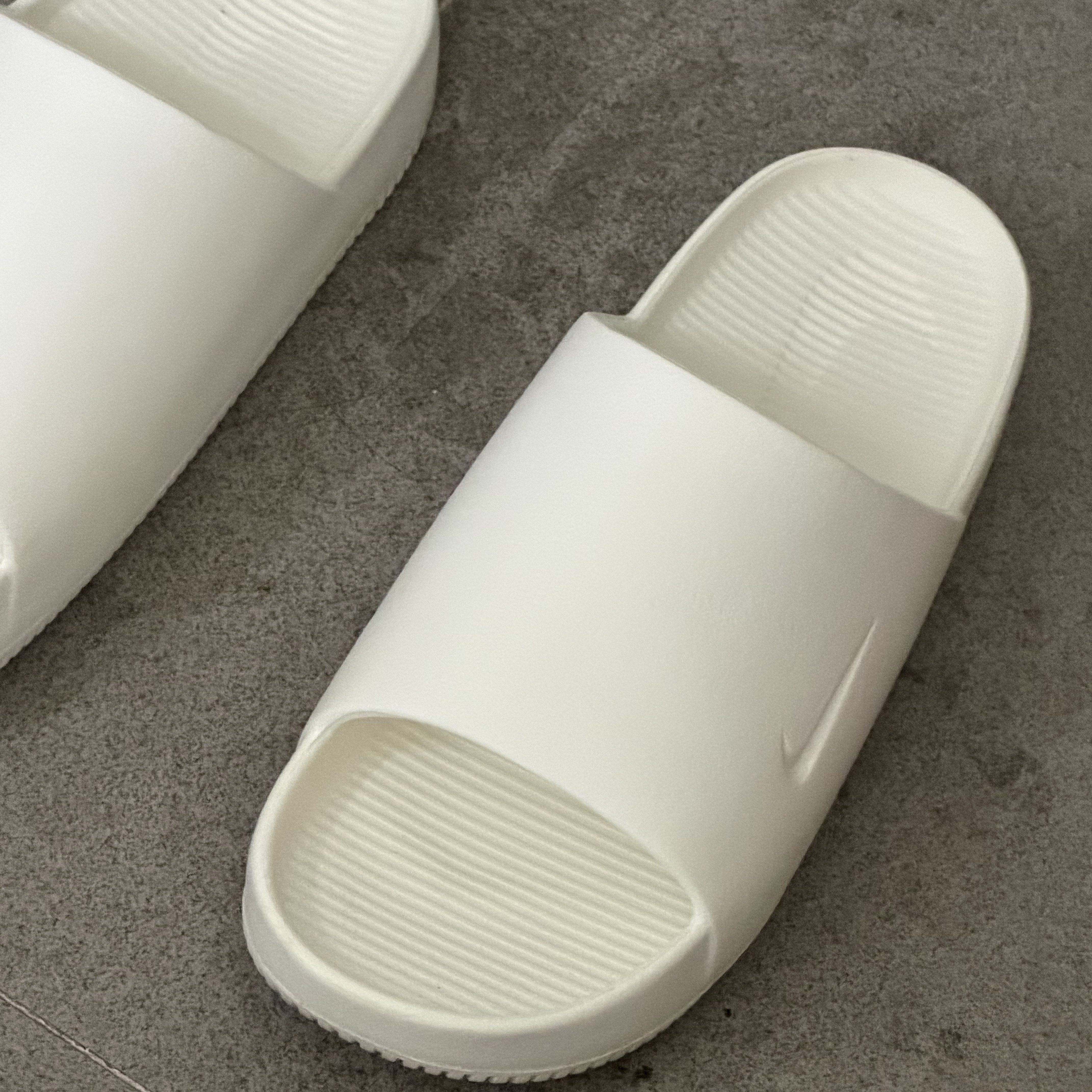(W) Nike Calm Slide Sail 착용 스타일