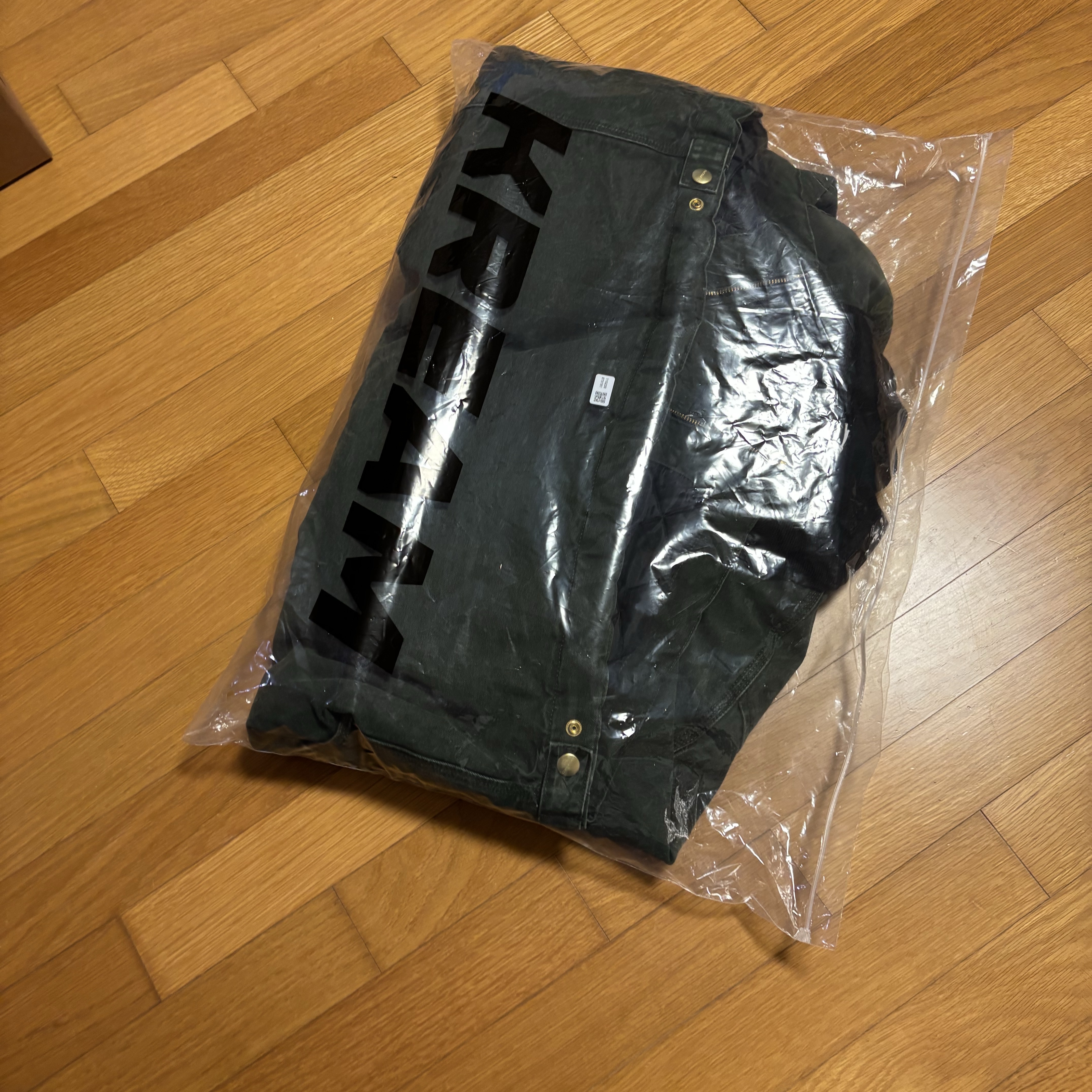 Carhartt WIP OG Detroit Jacket Olive Black Stone Canvas - Winter 착용 스타일