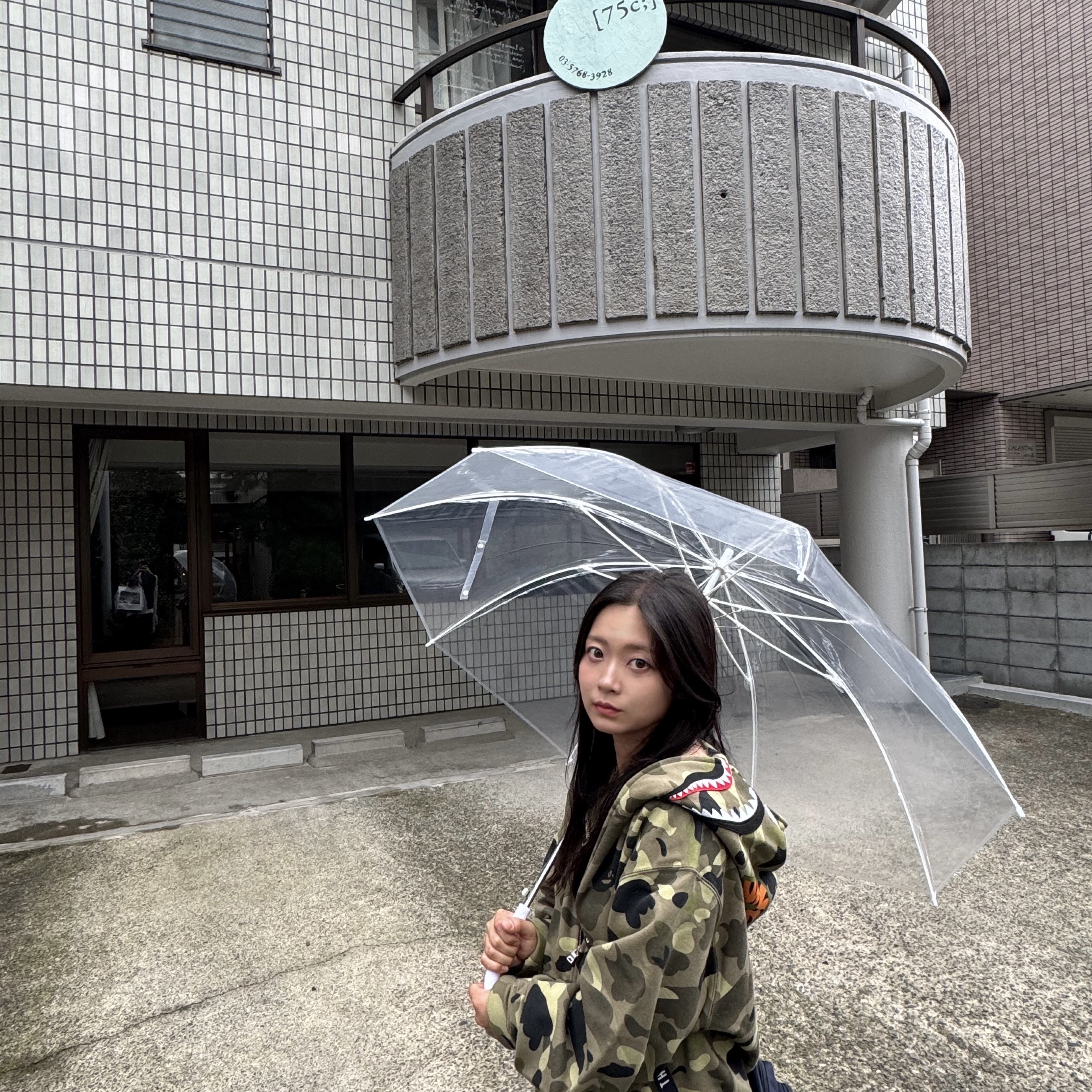 BAPE Gradation Camo Shark Full Zip Hoodie Olivedrab 착용 스타일 - 1