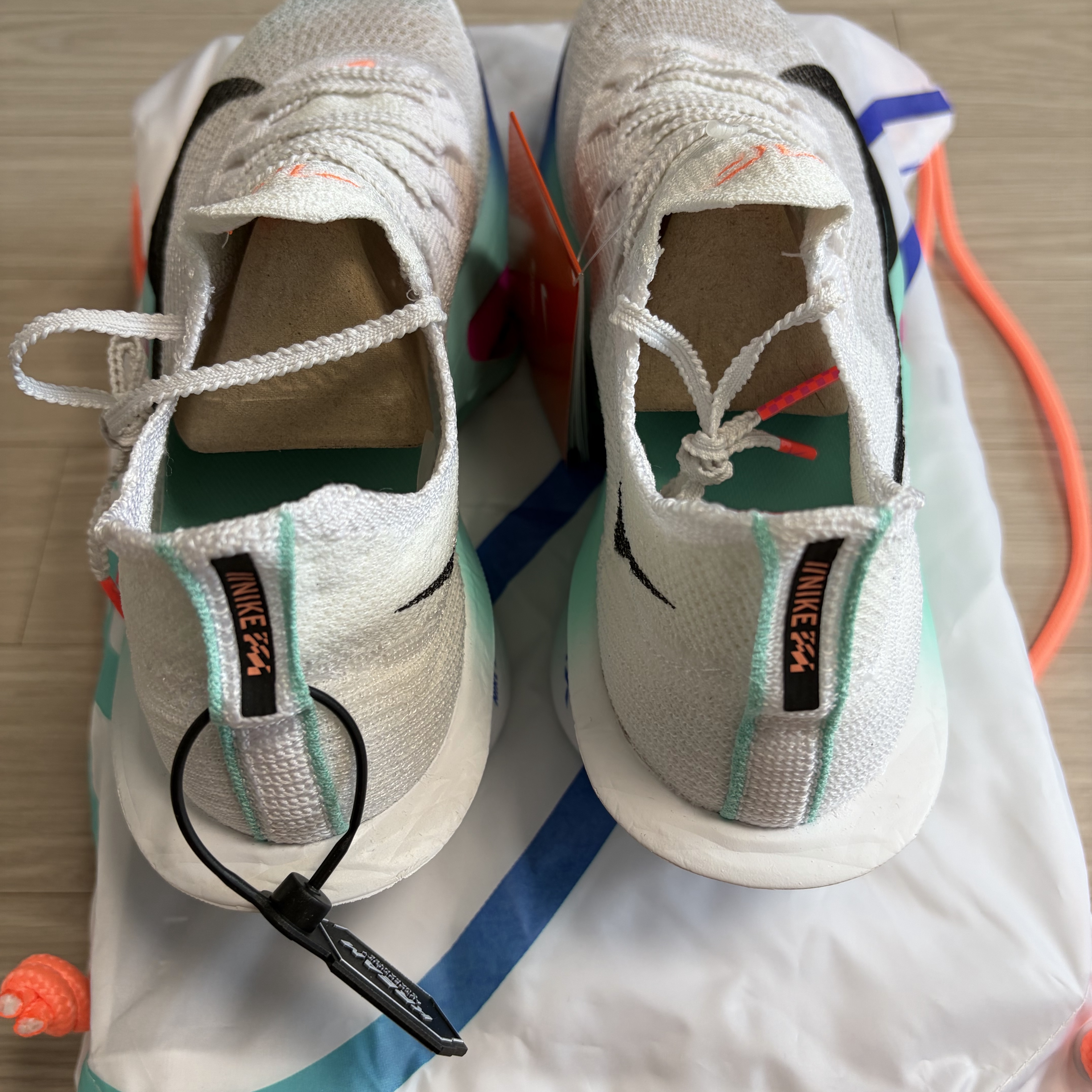 Nike Air Zoom Alphafly Next% 3 White Hyper Turquoise 착용 스타일 - 3