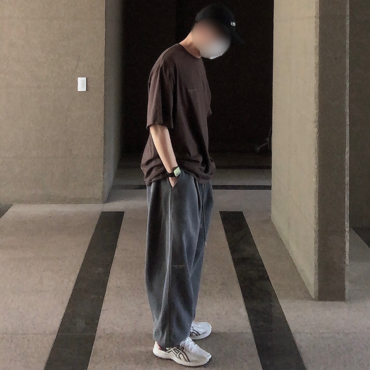 Undermycar Mu.03 Anti Fxxking Logo Play Oversized Sweat Jogger Pigment Gray 착용 스타일 - 2