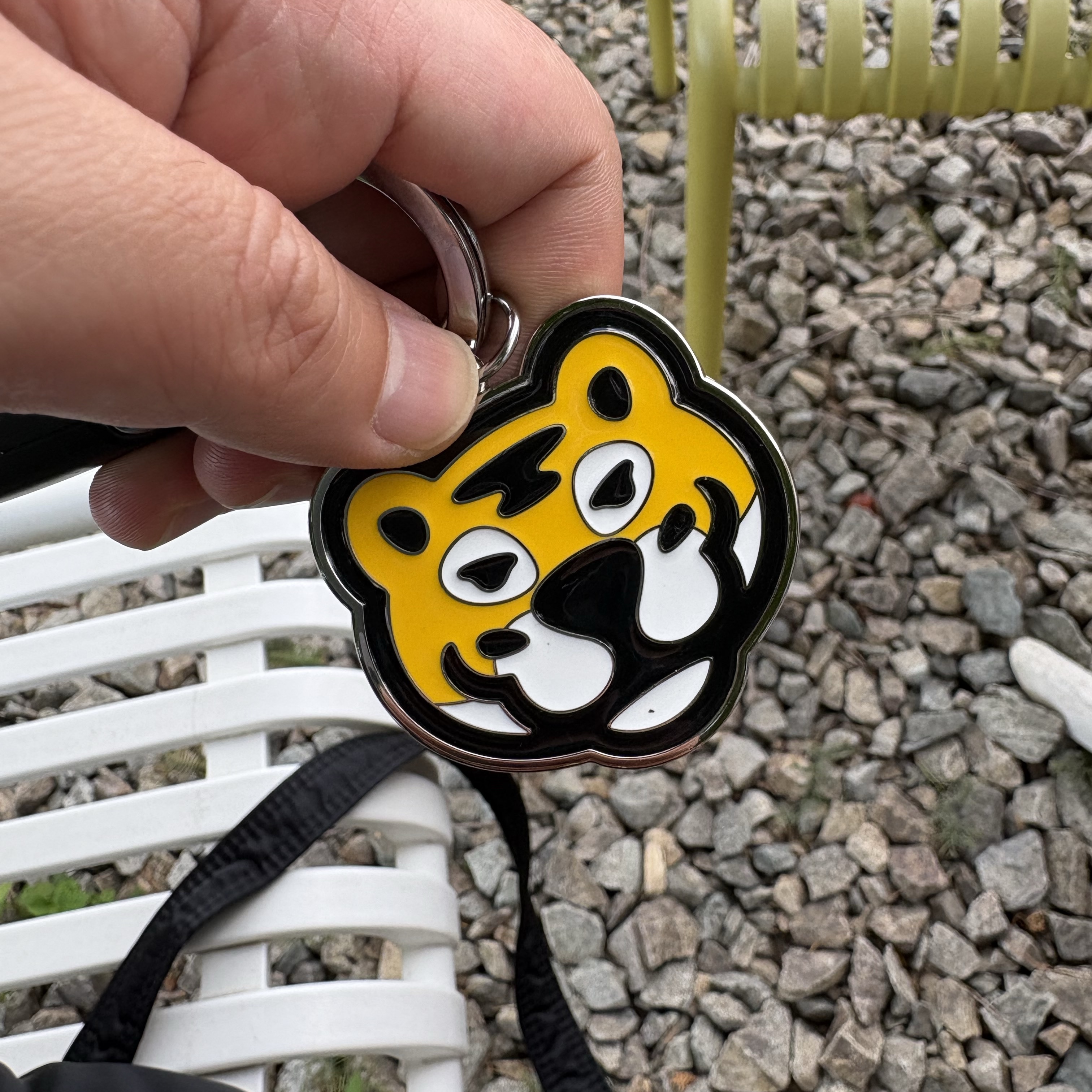 Human Made Animal Head Keyring Yellow 착용 스타일 - 3
