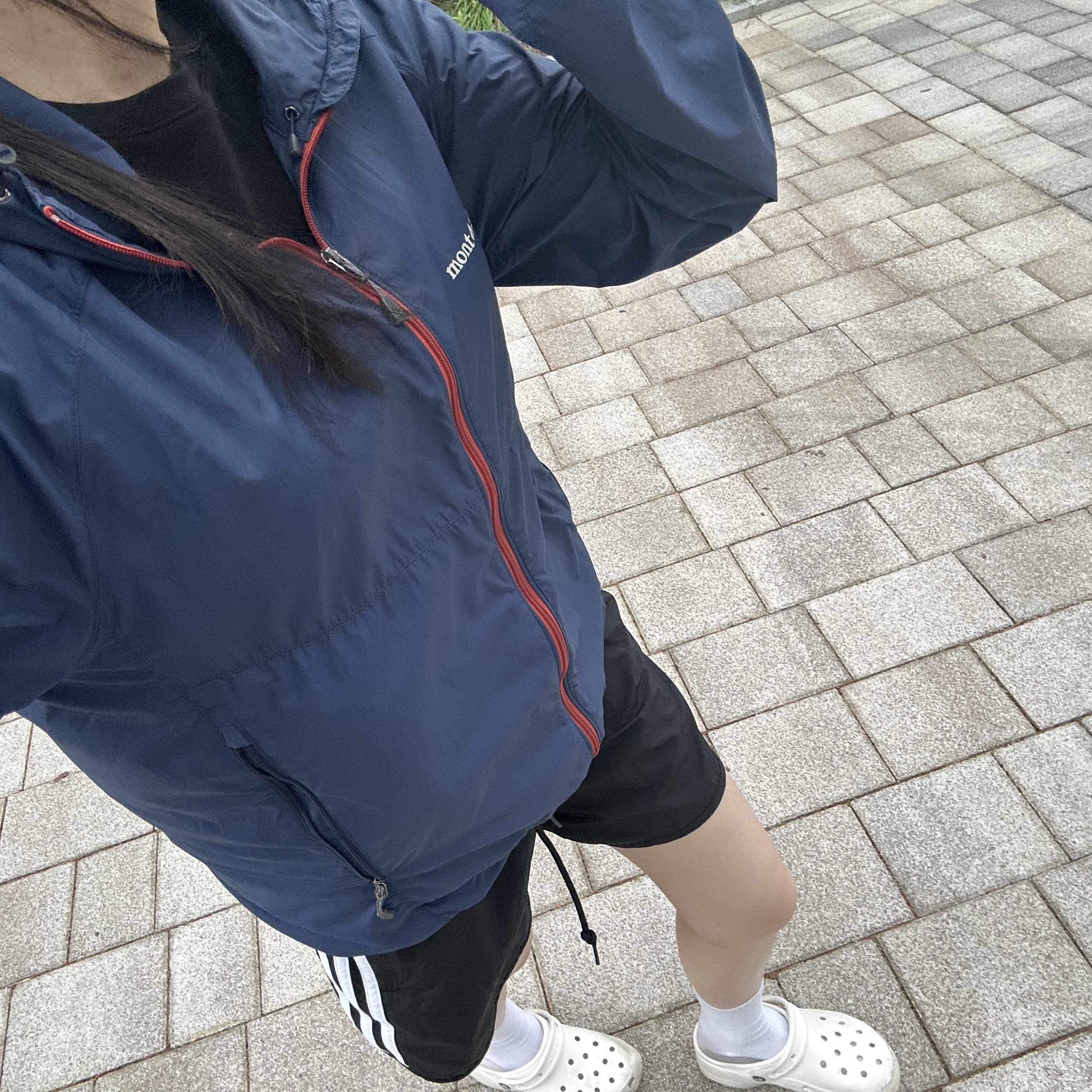 Adidas Adicolor Classic Sprinter Shorts Black - KR Sizing, (W) Crocs Classic Platform Clog White 착용 스타일 - 1