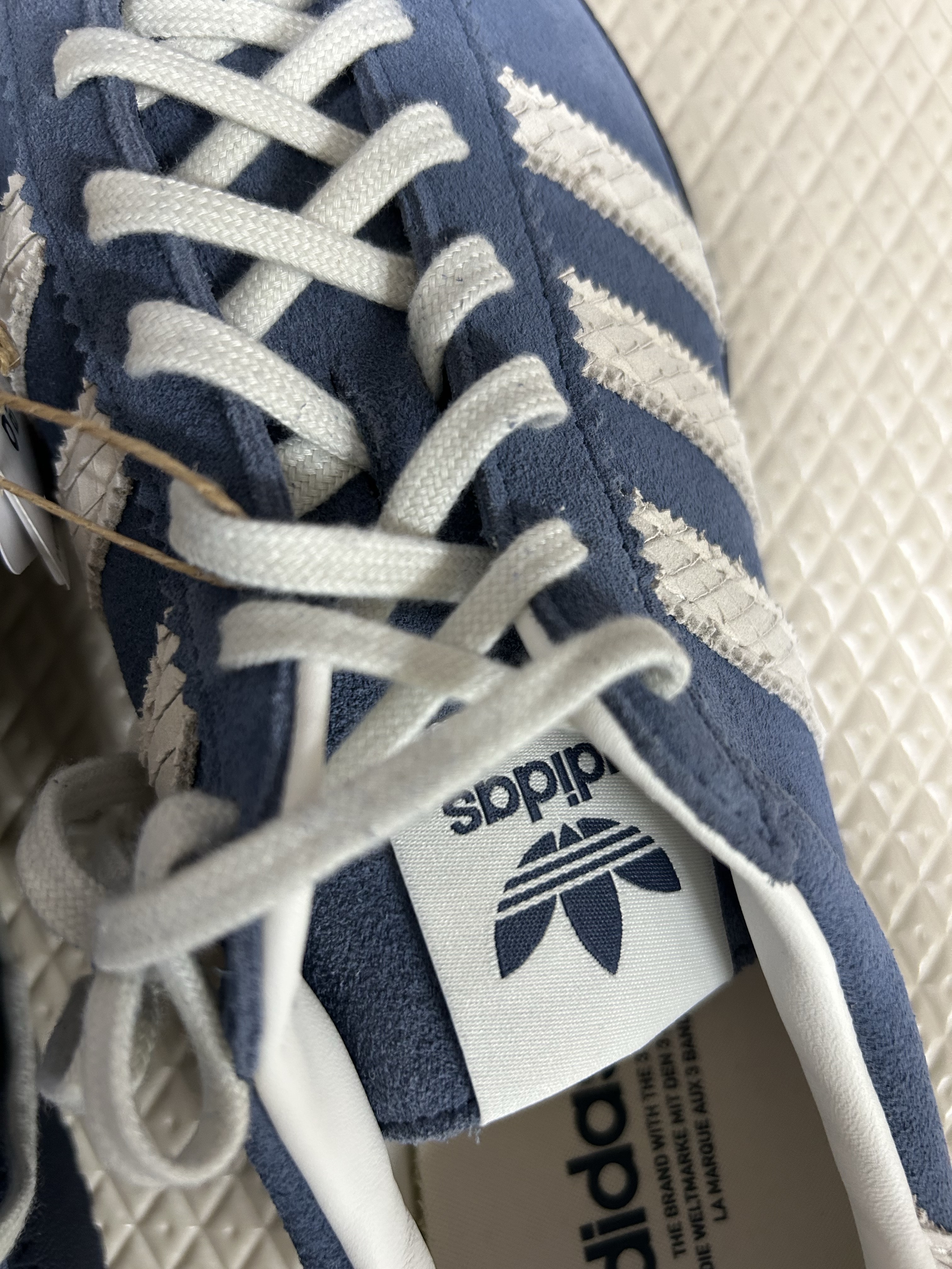 (W) Adidas Bermuda Night Indigo Preloved Ink 착용 스타일