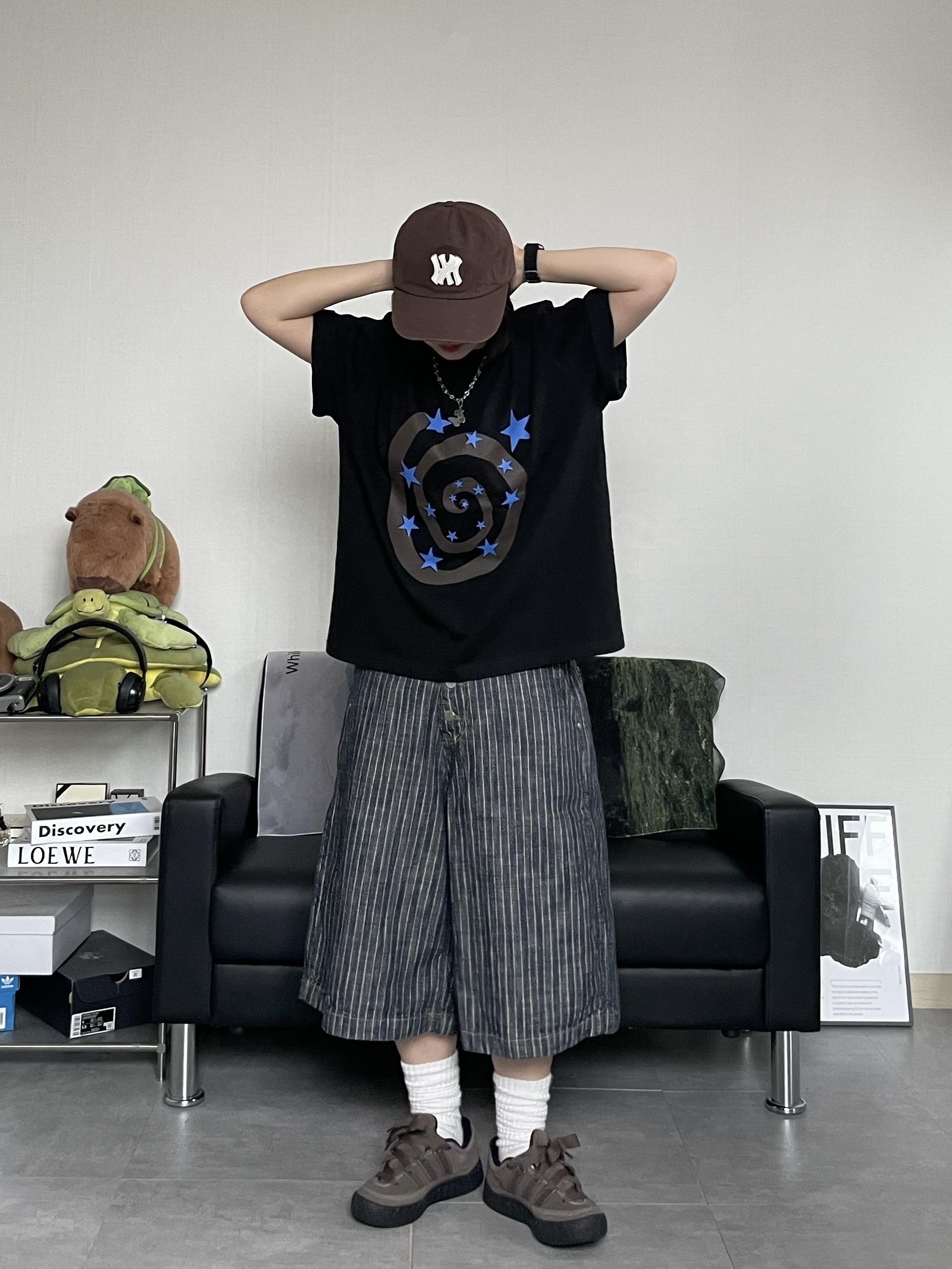 (W) Adidas Adimatic Earth Strata Dark Brown, Farfromwhat Far Patch Logo Cap Brown 착용 스타일 - 4