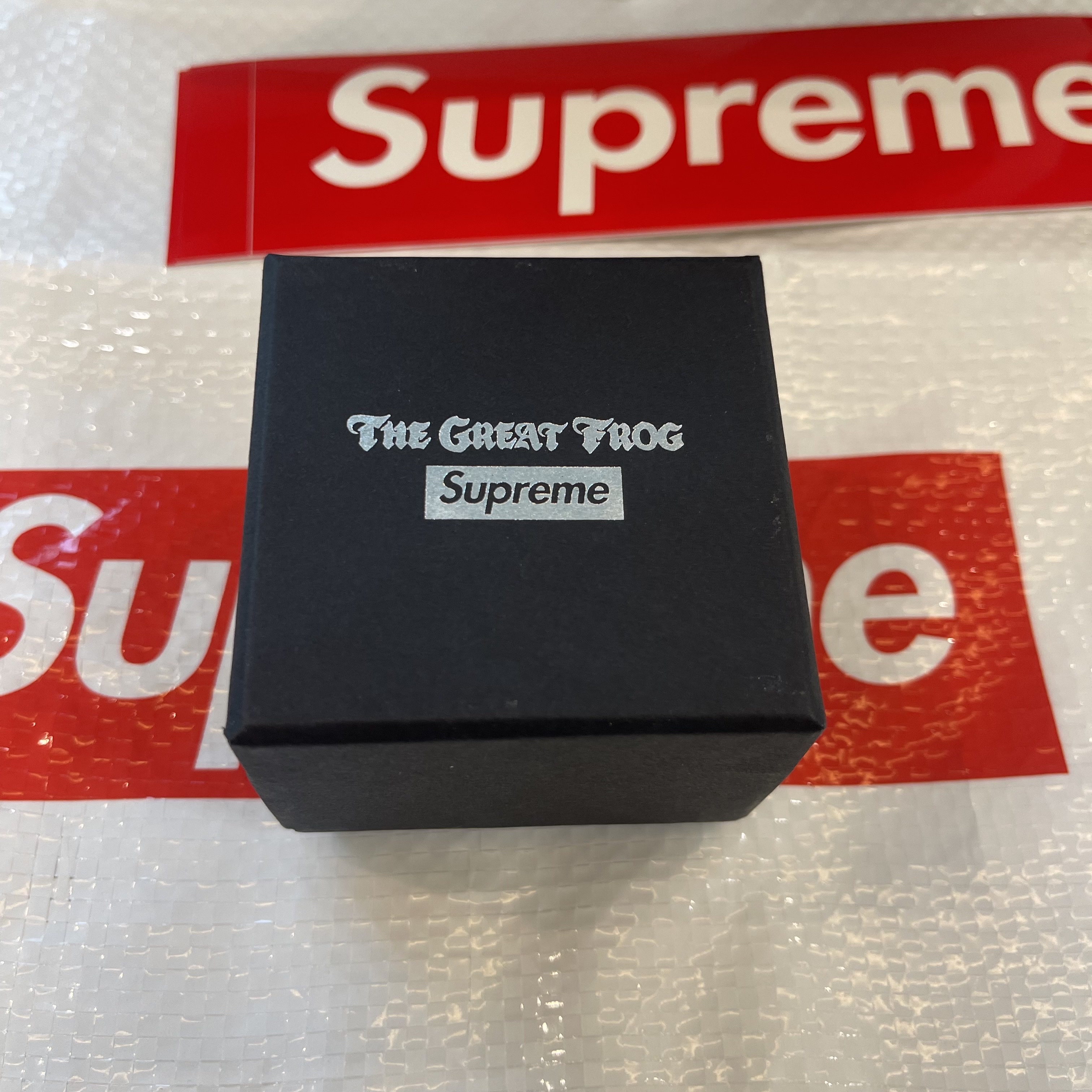 Supreme Drama Masks Pendant Silver - 26SS 착용 스타일 - 9