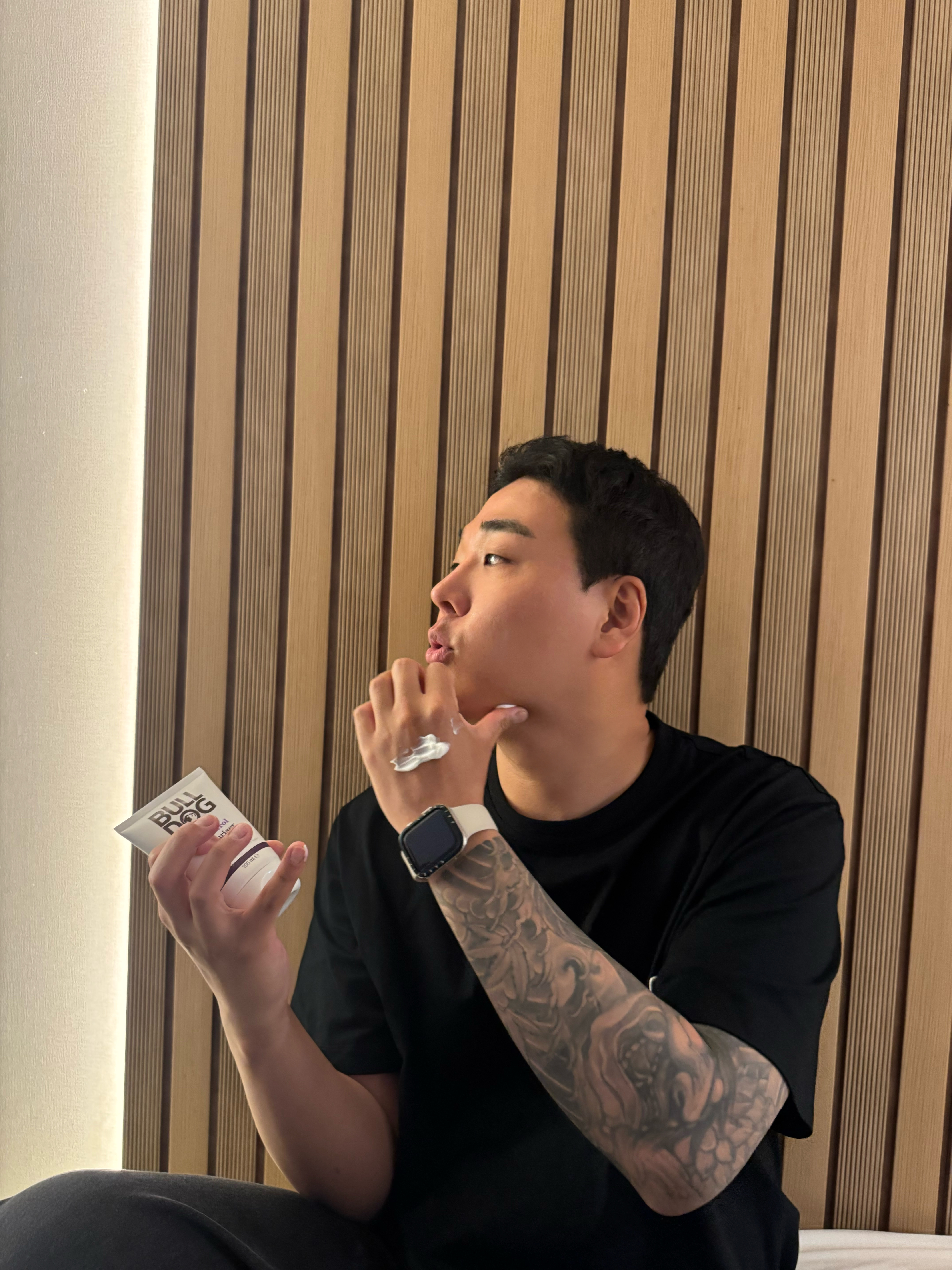 Wooyoungmi Cotton Back Logo T-Shirt Black - 25SS, Wooyoungmi Cotton Back Logo T-Shirt Black - 26SS 착용 스타일 - 8