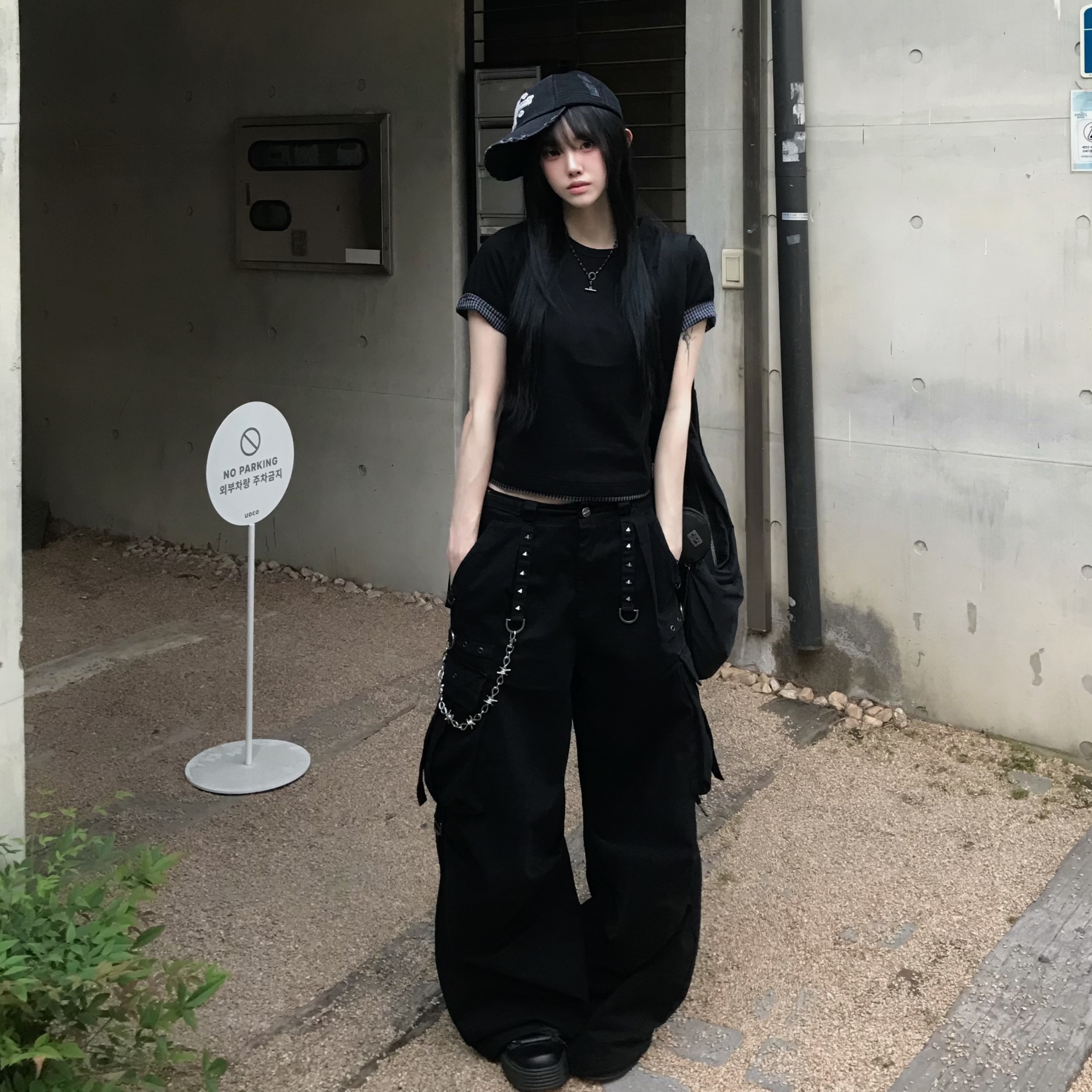 SLOW RECORD HOUSE Layered Check Roll-Up T-Shirt Black 착용 스타일 - 2