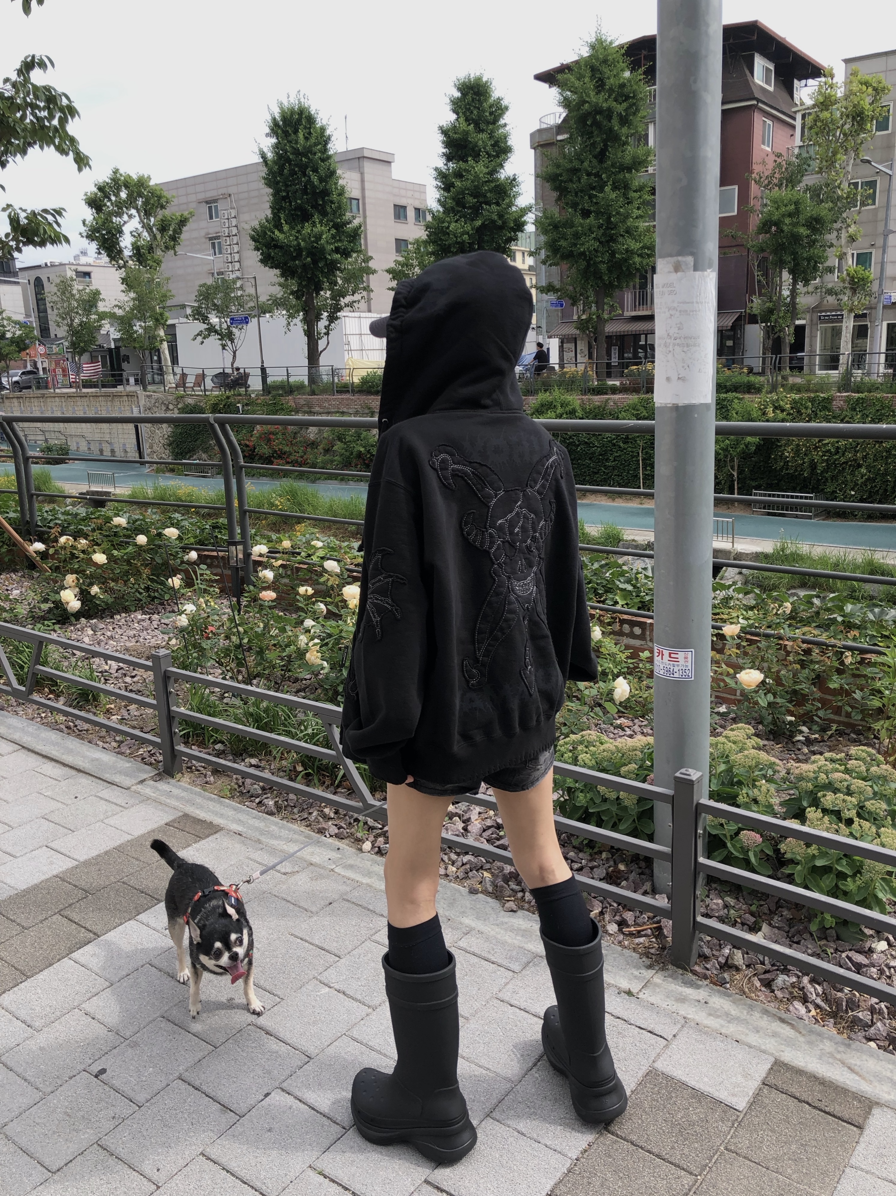 Supreme x Y's by Yohji Yamamoto Zip Up Hooded Sweatshirt Black - 25FW, Balenciaga x Crocs Rubber Boot Black 착용 스타일 - 1